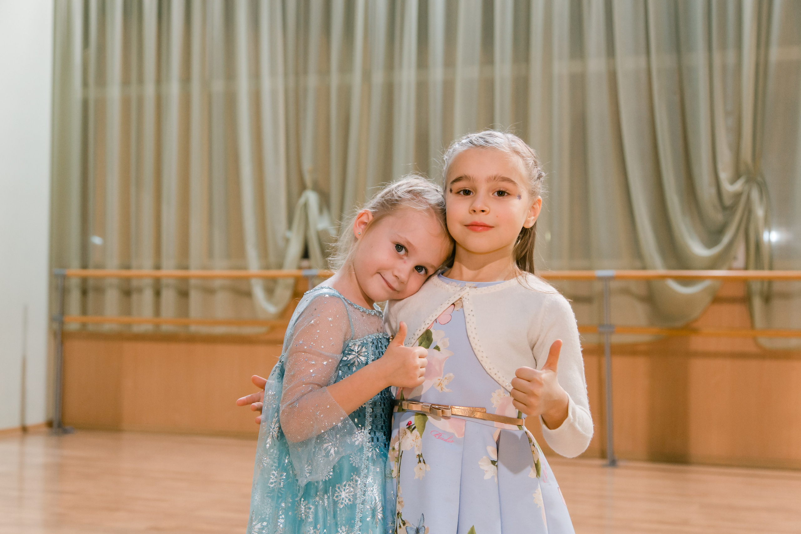 Фотосъемка детского дня рожденья. Видеосъемка и фотосъемка свадеб. Фотограф и оператор на свадьбу. Видеосъемка подкастов, собственная видео-фотостудии. Предметная фотосъемка