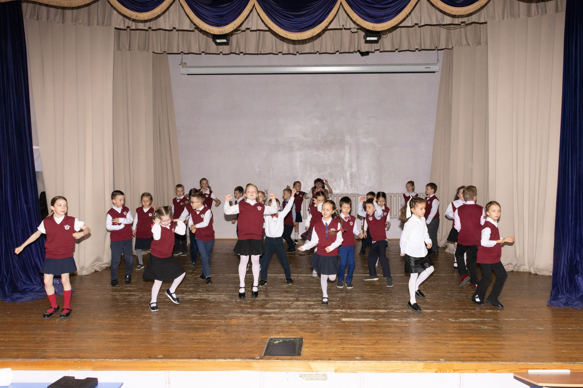 Выпуск первого класса (Гимназия 1). Фотограф Максим Буряк