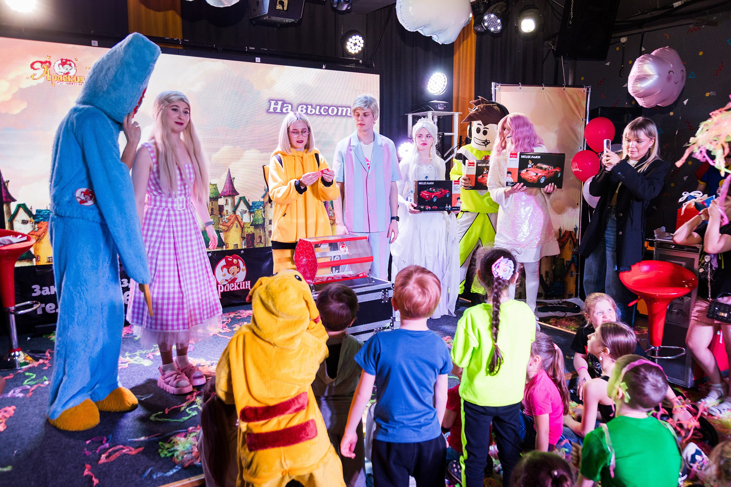 Арлекину 18 лет. Детский фотограф видеограф в Хабаровске Михаил Орлов