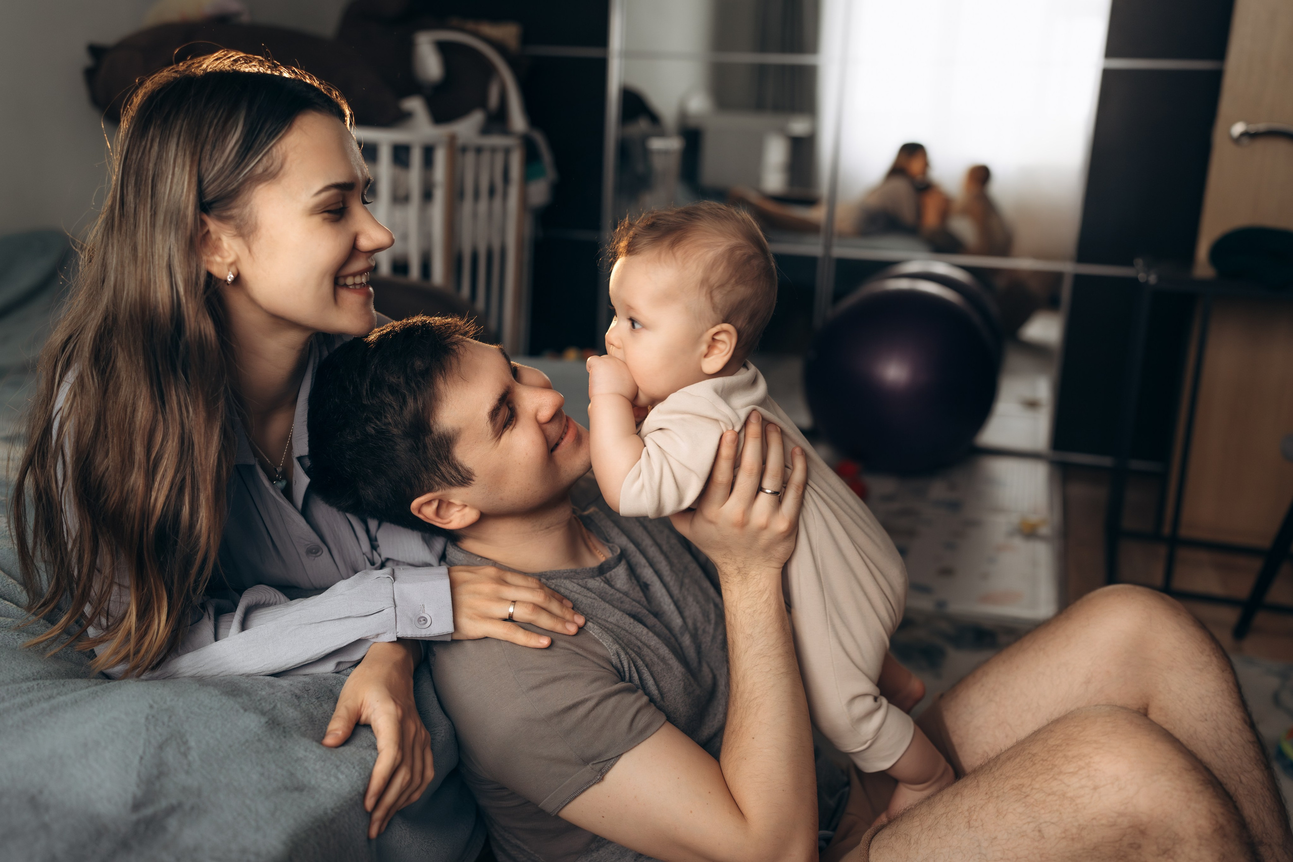 Домашняя фотосессия для Тани, Леши и Ромочки. Детский, семейный и ньюборн фотограф в Москве Юлия Шуарт