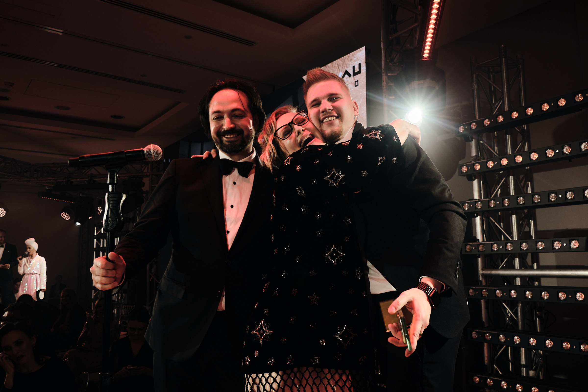 Профессиональный фотограф Дмитрий Мазуркевич — студийные, свадебные и репортажные съемки. Дмитрий Мазуркевич: Профессиональный Репортажный Фотограф