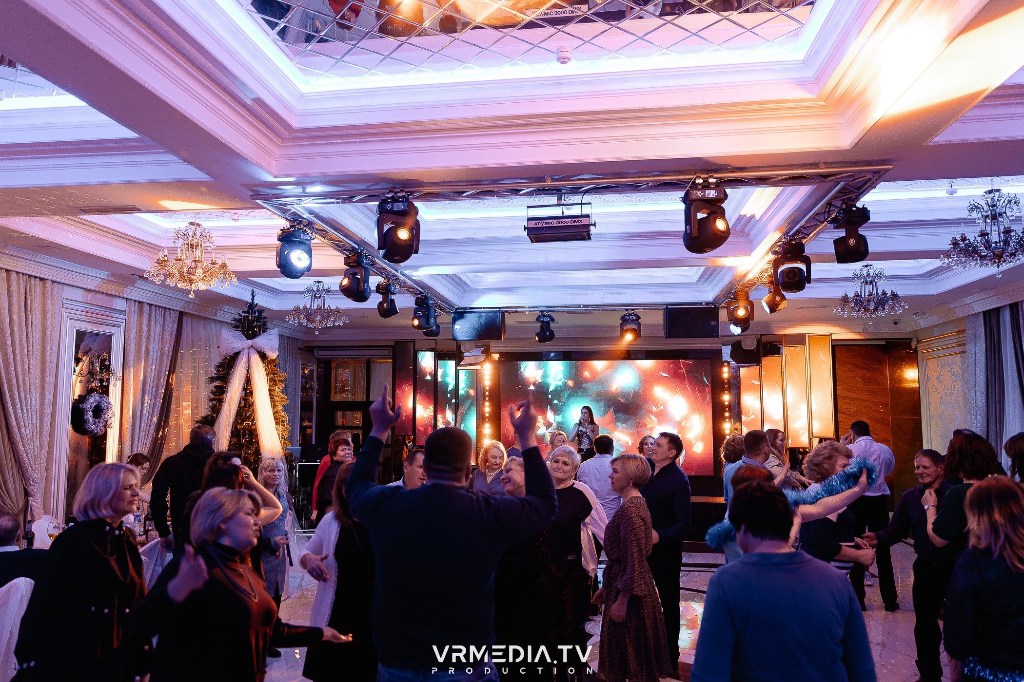 Новогодний вечер в ресторане «Лазурный Берег»