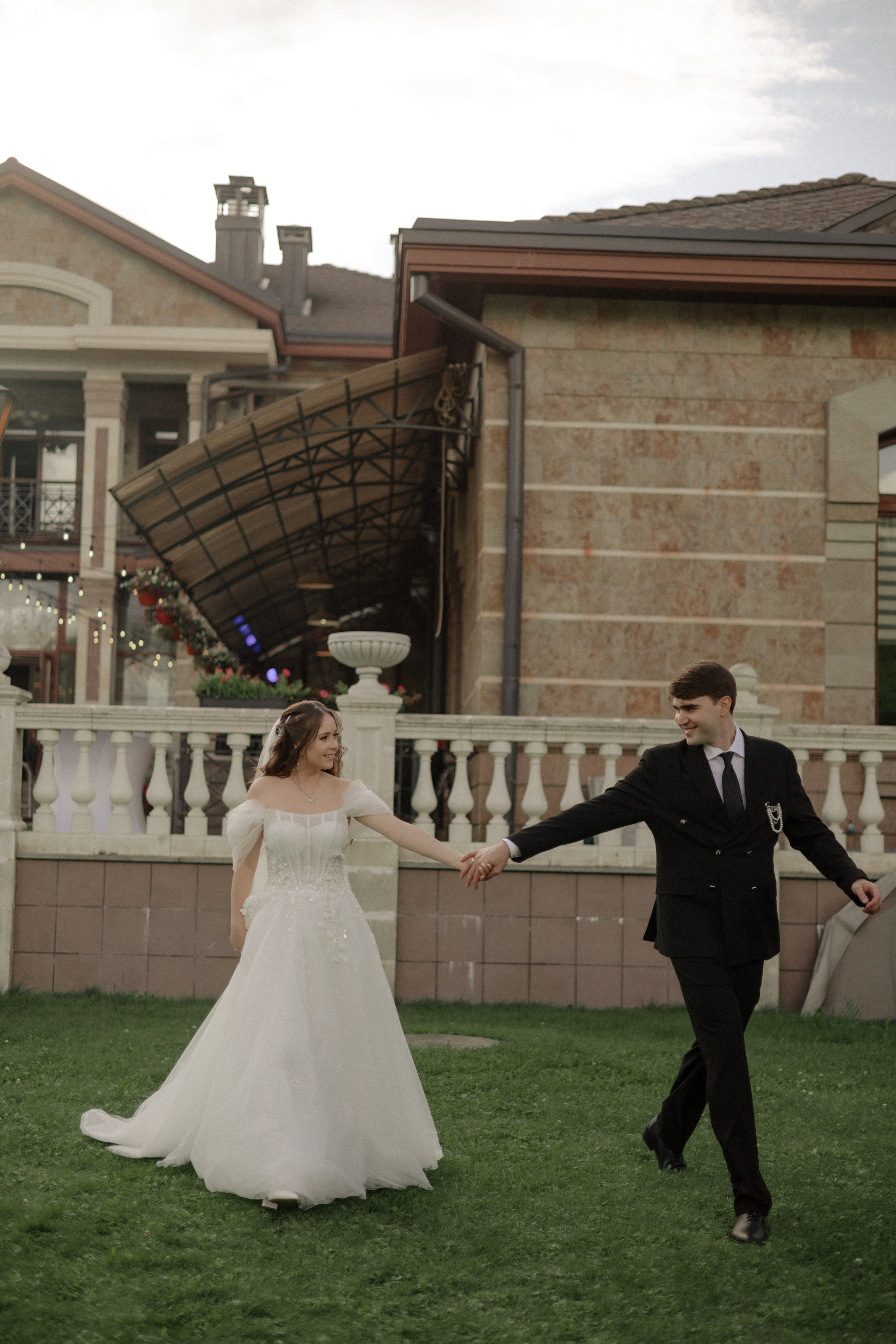 Аля и Паша. Свадьба в Пахра Парк. Свадебный и портретный фотограф в Москве Анастасия Масюк