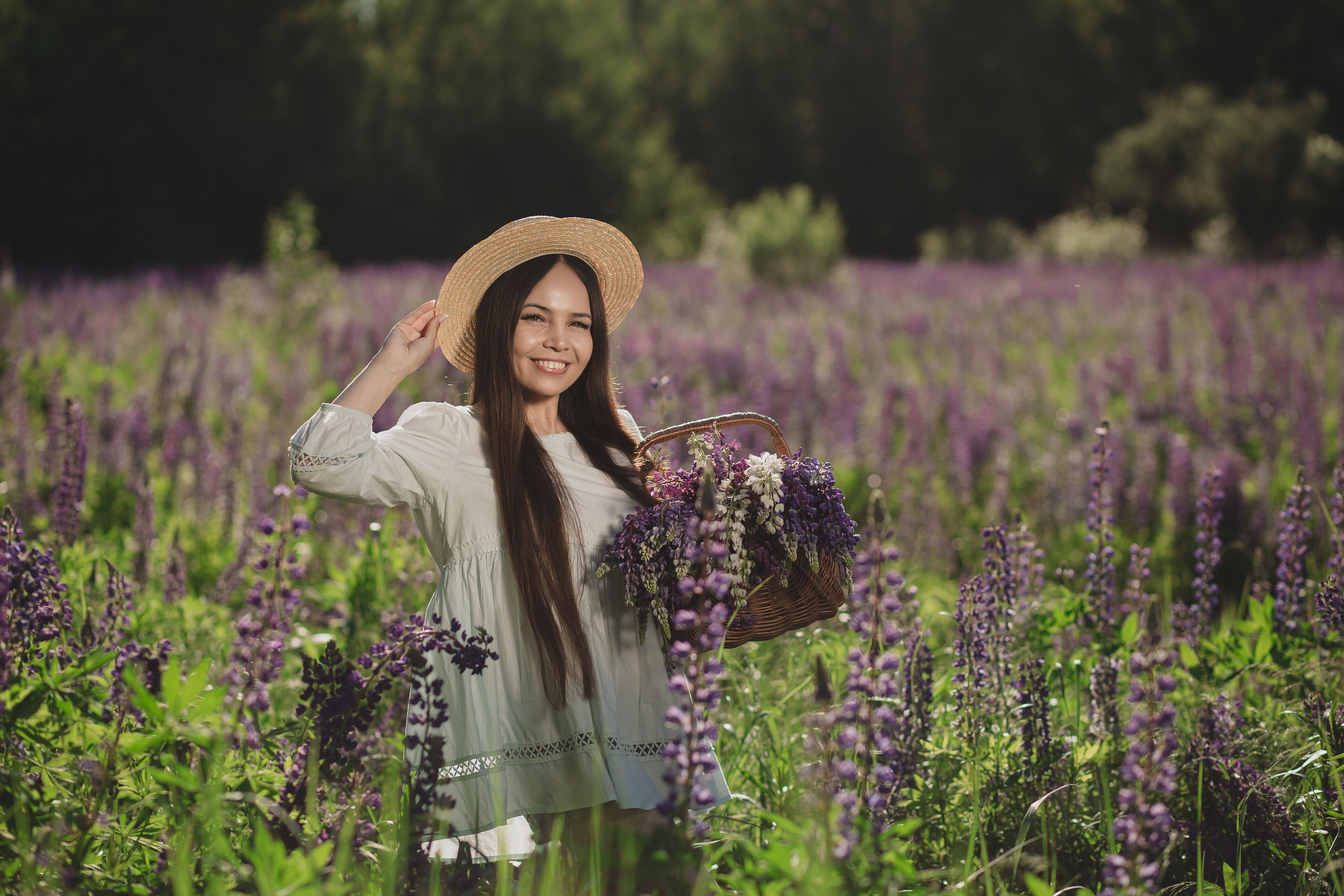 Таня в люпинах — бренд‑фотосессия в Москве, О проекте: люпиновый образ и атмосфера, Почему выбраны люпины?, Что мы создаём вместе, Образы и стилизация, Локация и настроение, Где использовать фото, Забронируйте съёмку, бренд-фотосессия в люпинах, люпины в Москве, визуальный контент для экспертов, фотосессия для личного бренда, Катерина Сысуева, rina_sphoto