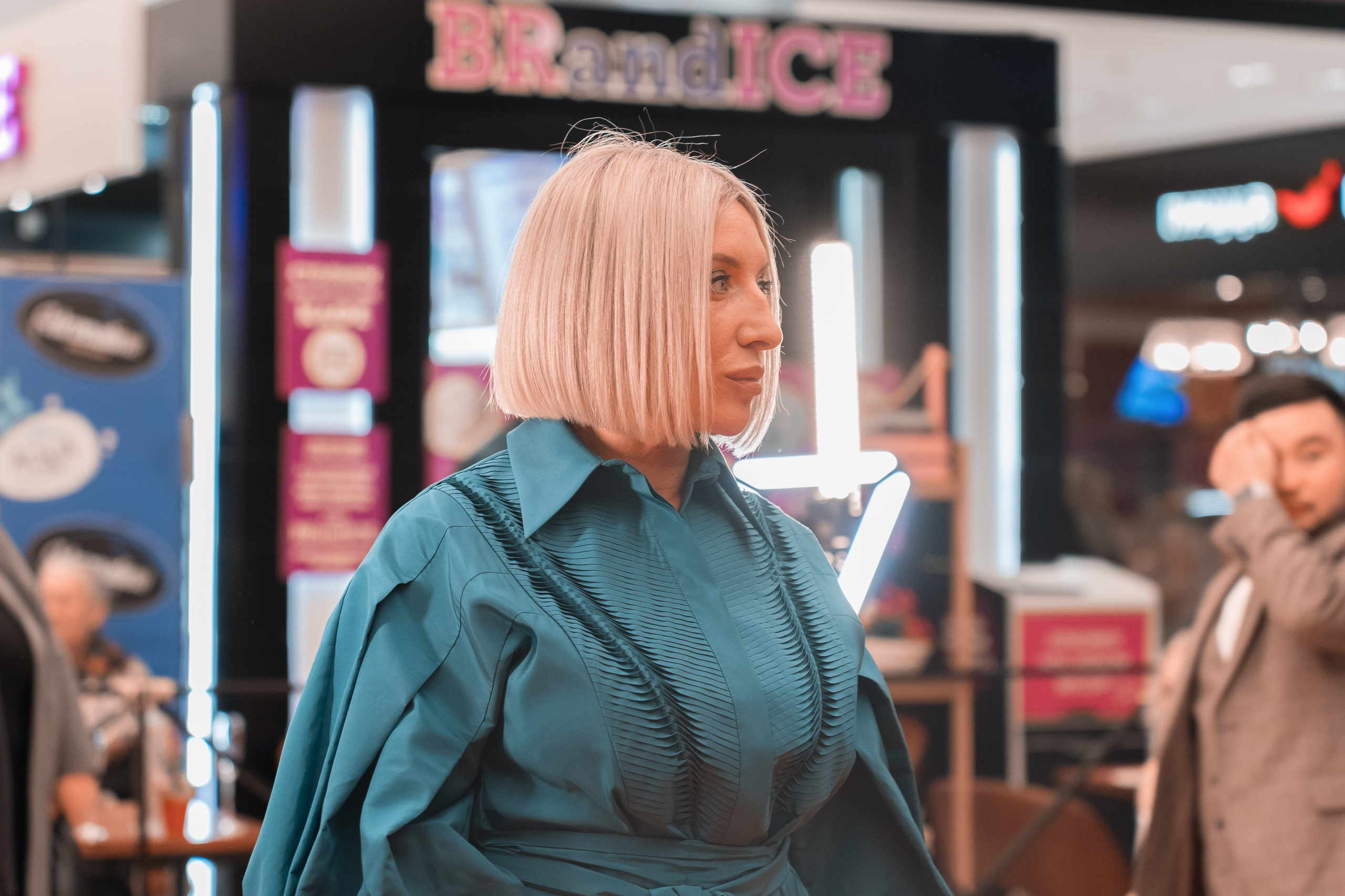 Веб-сериал «МЫ». Для тех, кто не ждёт удачи, а создаёт её. Каждая фотосессия — это твой момент, твой стиль, твой успех. 📸