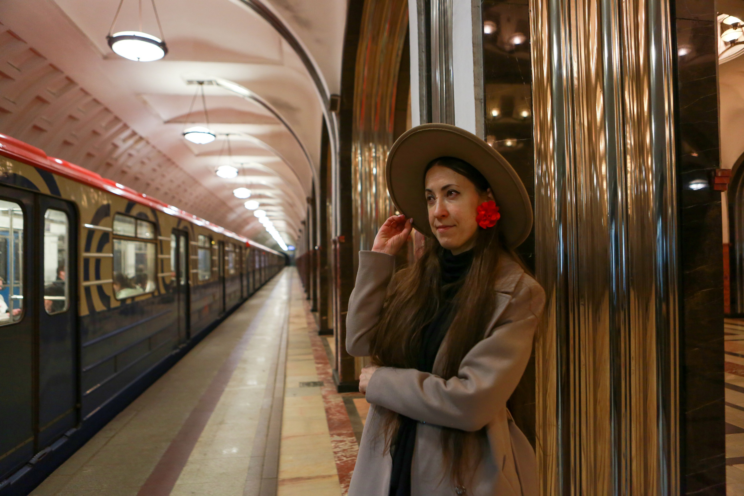 Светлана. Фотопрогулка на Патриарших прудах. Репортажный, семейный, свадебный, портретный фотограф