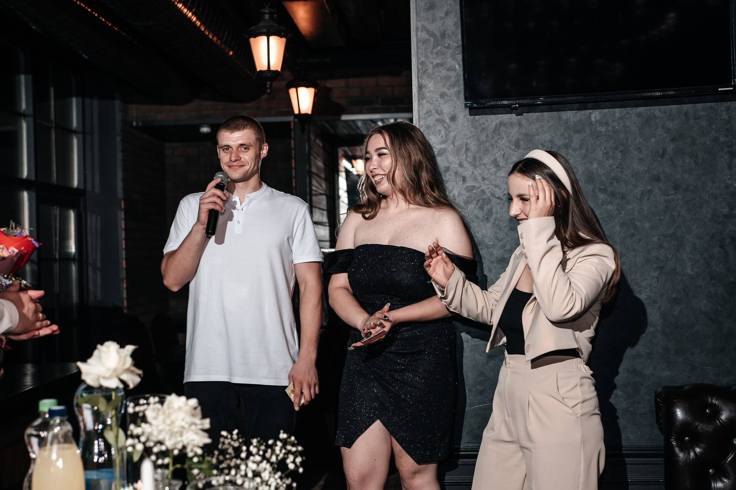 Даниил и Валерия. Черная утка. Полный день. Фотограф Екатерина Бочарникова