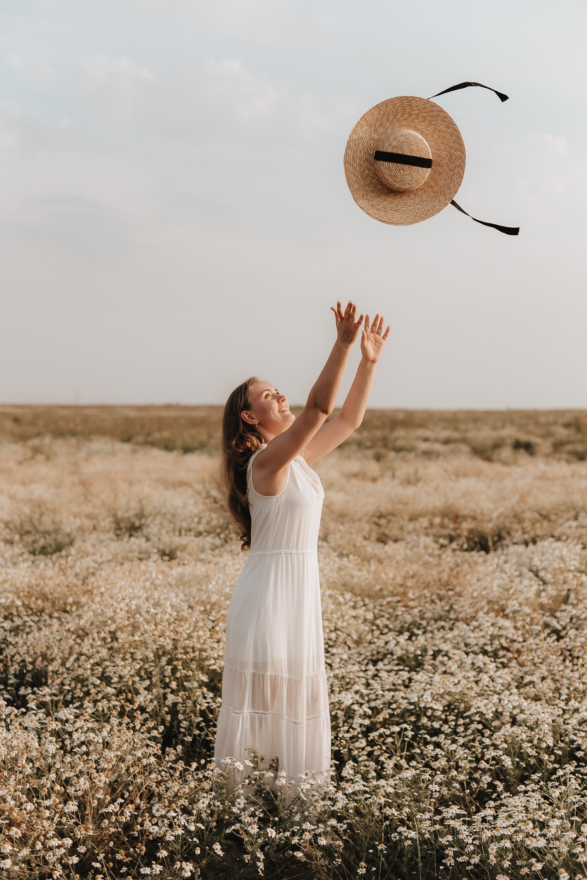 Love Story ребят в ромашковом поле. Свадебный фотограф Пермь
