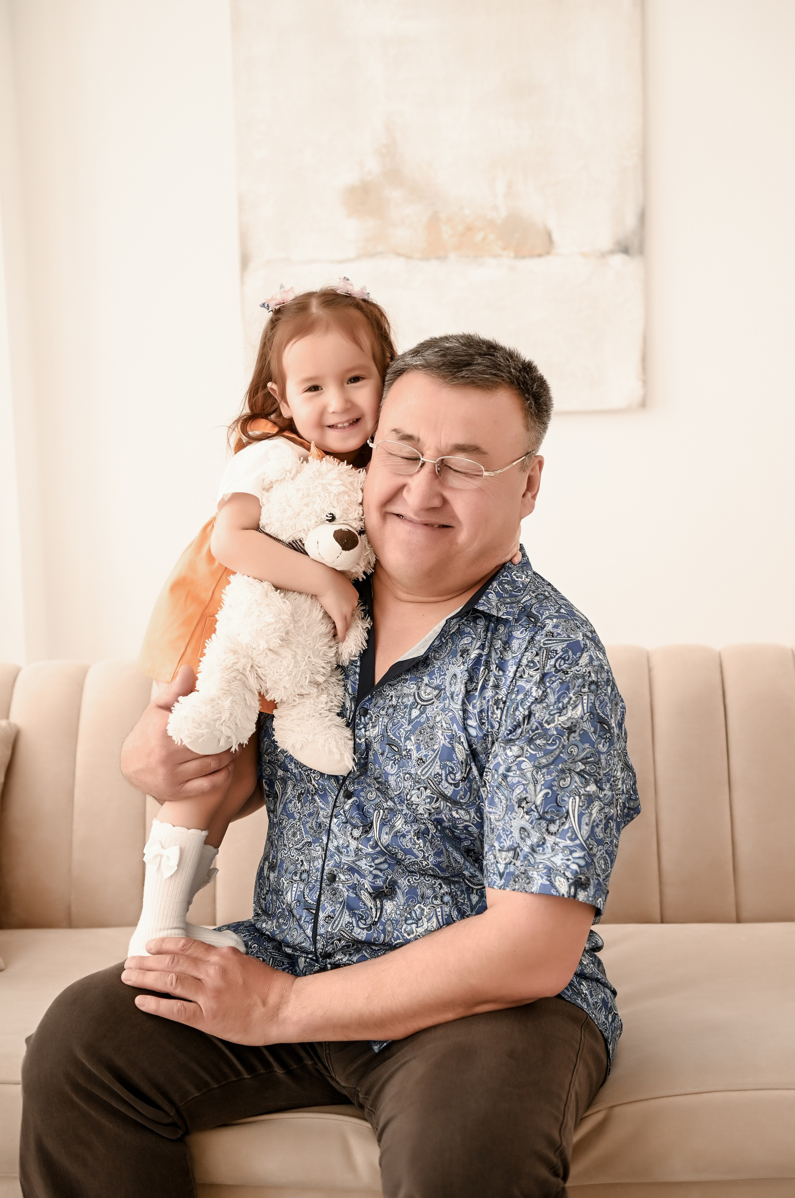 Семейная студийная  фотосессия 2. Свадебный, семейный, детский, контент фотограф в Омске Максим Ильин