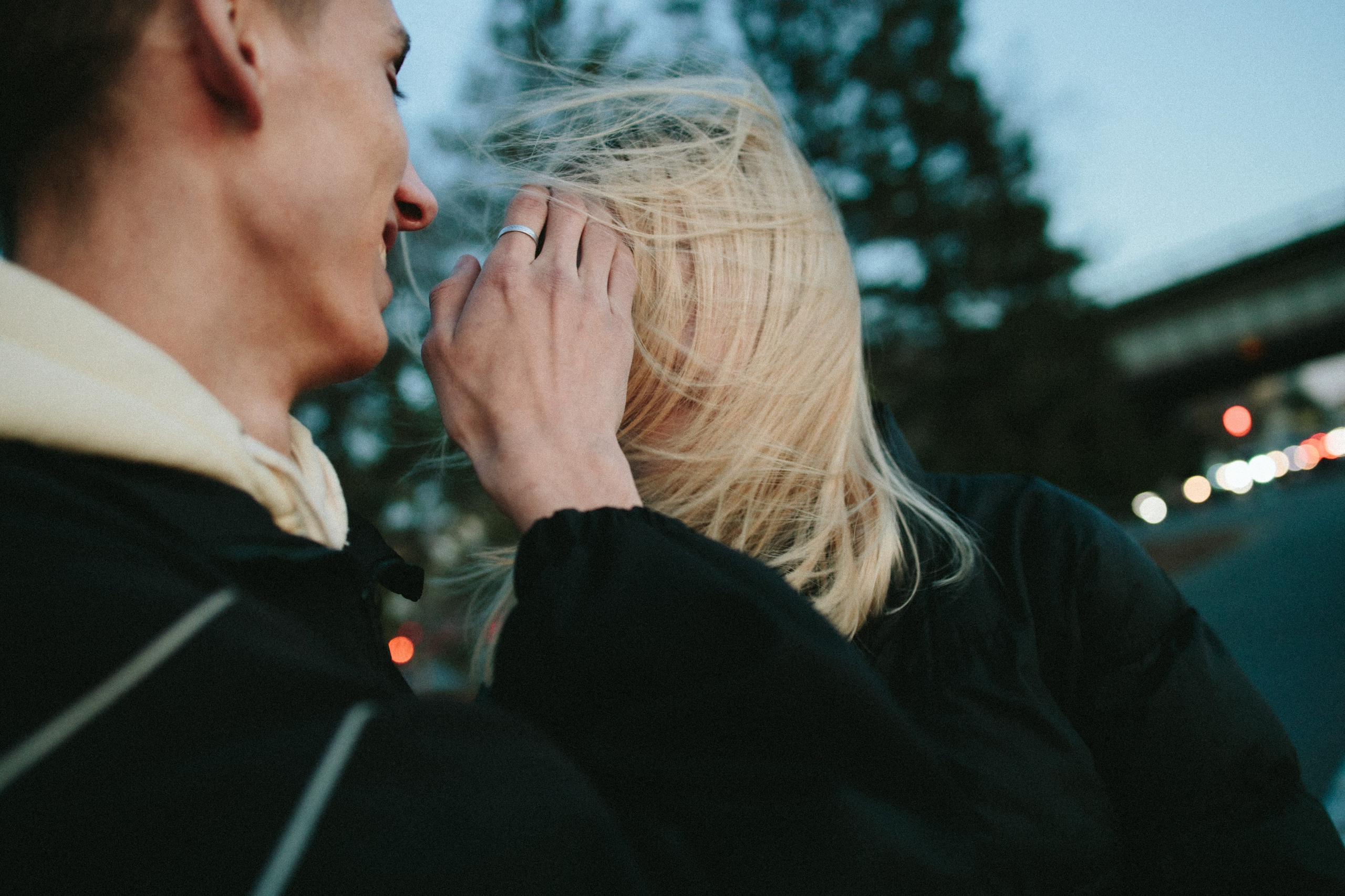 Прогулки по ночному городу. Lifestyle семейный и детский фотограф в Омске Иванова Екатерина