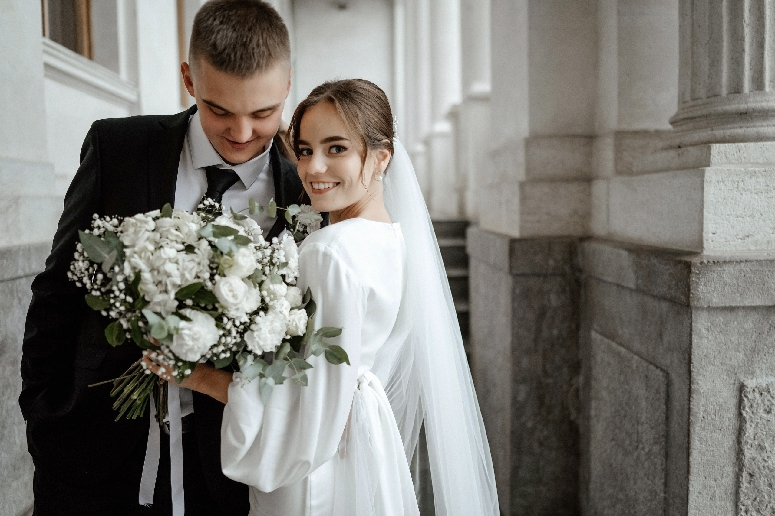 Свадебная фотосессия в Ливадийском дворце. Свадебный и семейный фотограф и видеограф, Крым, Москва, Санкт -Петербург