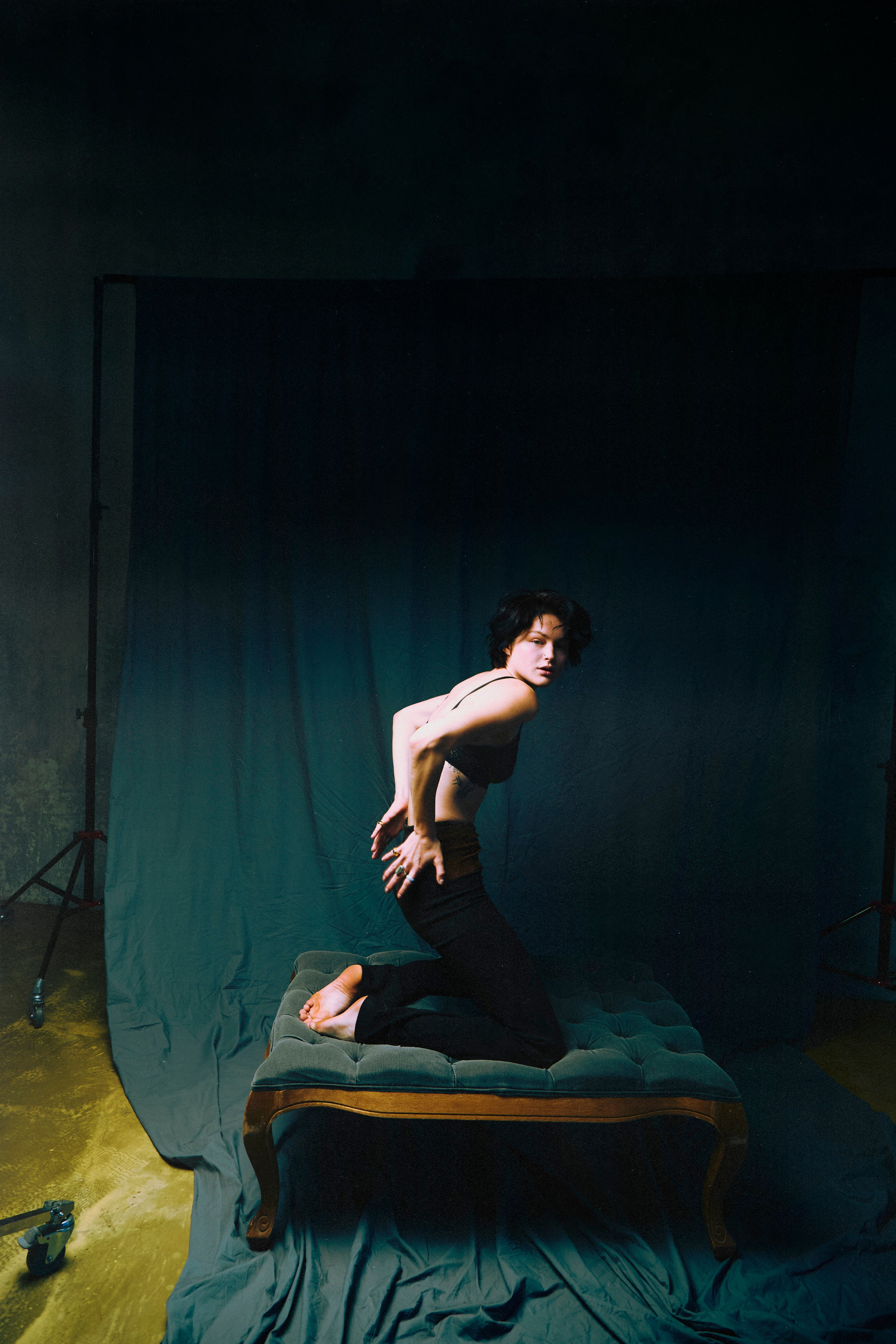 Alan (lumpenmen). Arina Kharakhashian