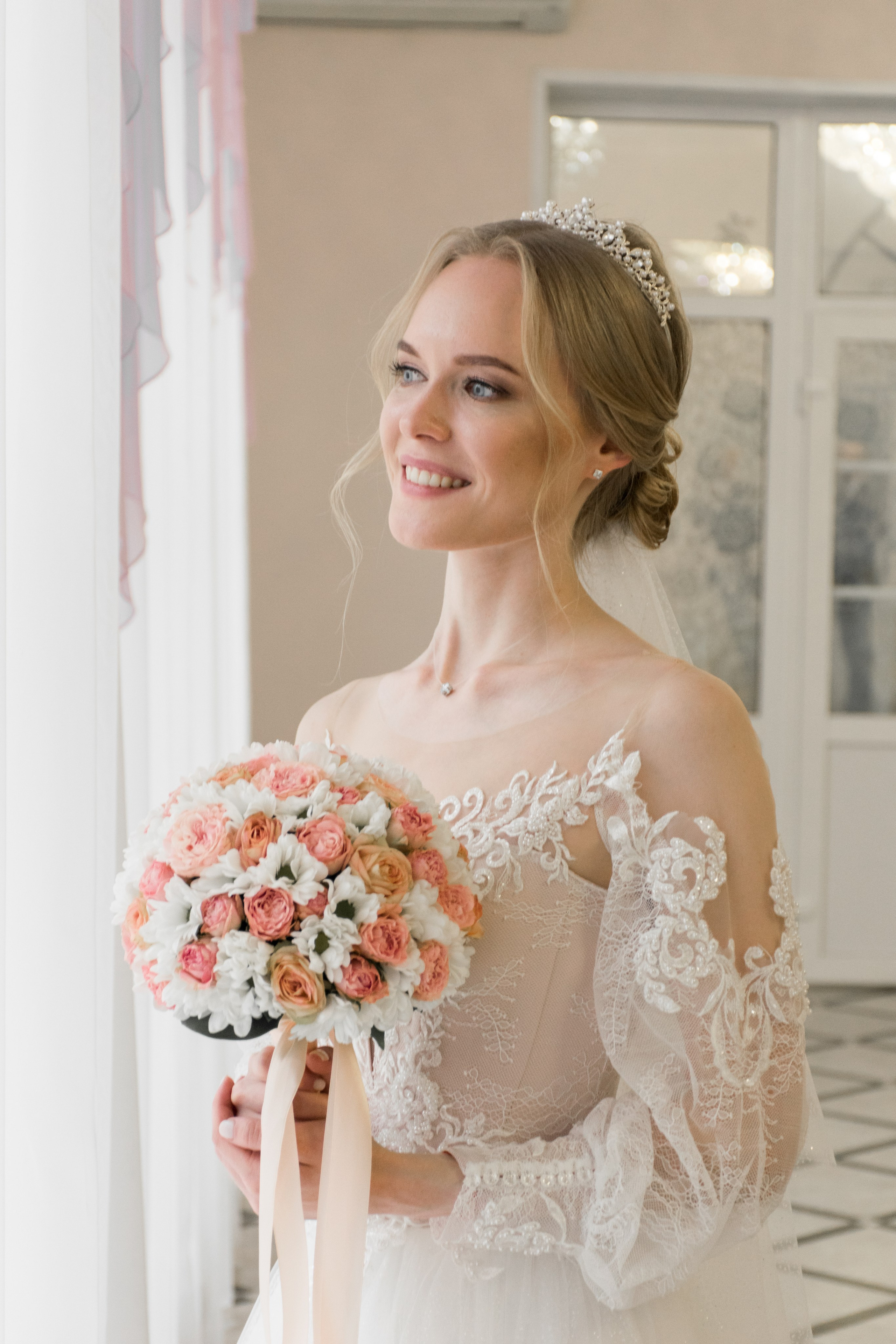 Портрет невесты в Павловском Посаде в ЗАГСе