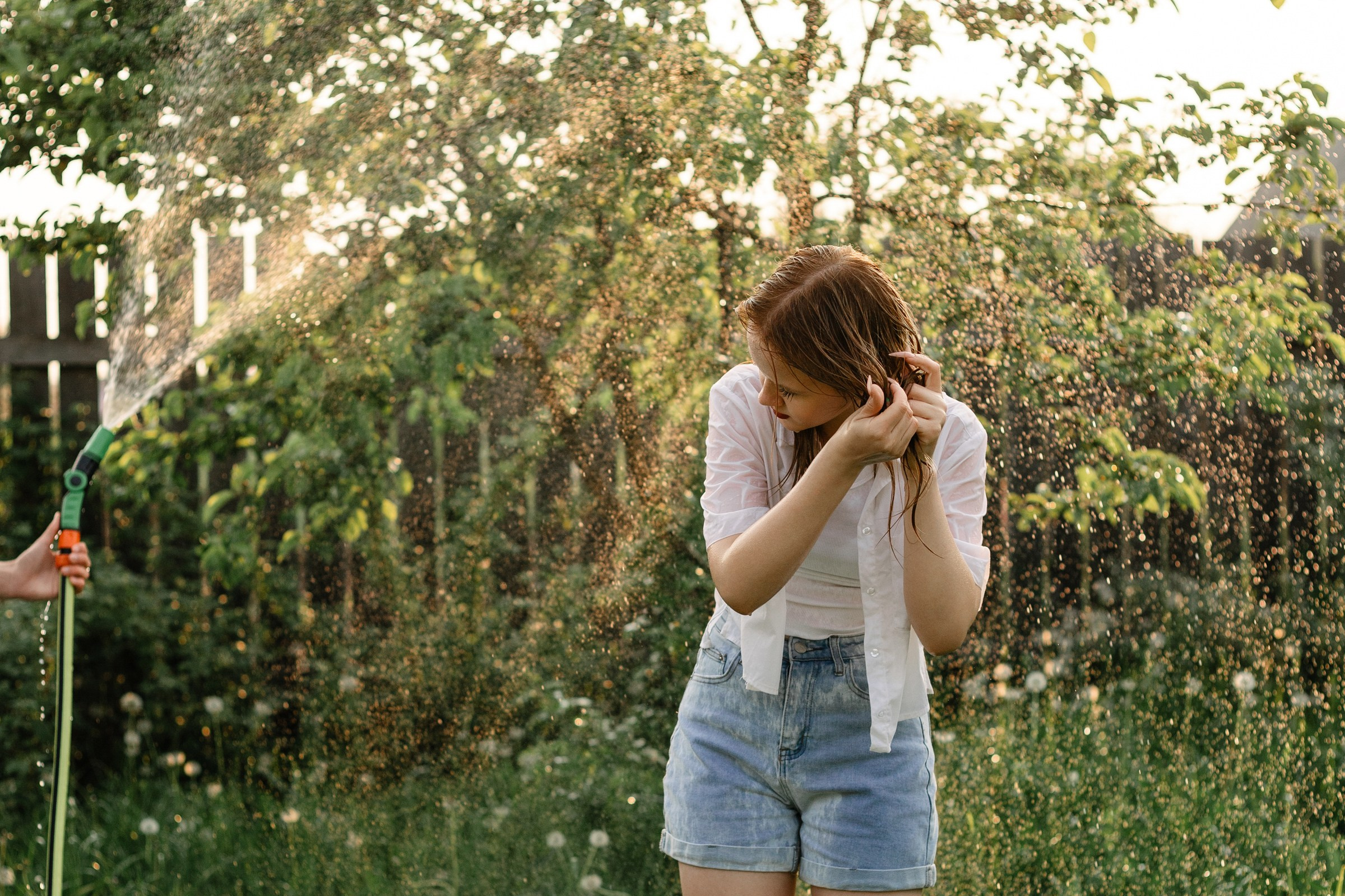 Серия с водой. Арина и Сергей. Евгения. Июнь 2025. Фотограф Пермь. Свадьбы. Семья и дети, школа, д. сад. Фотокниги