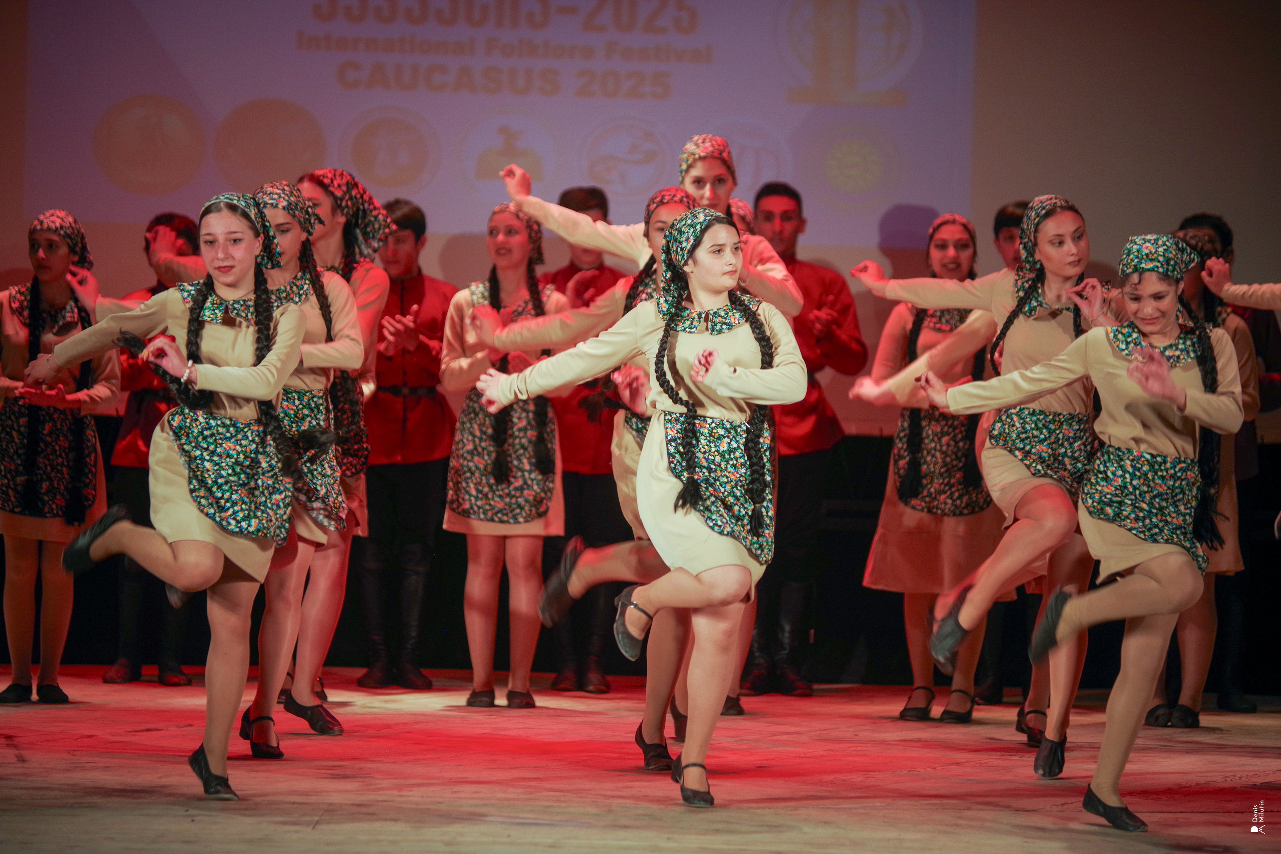 Танцы в прекрасном Они. Портретный фотограф Денис Милютин