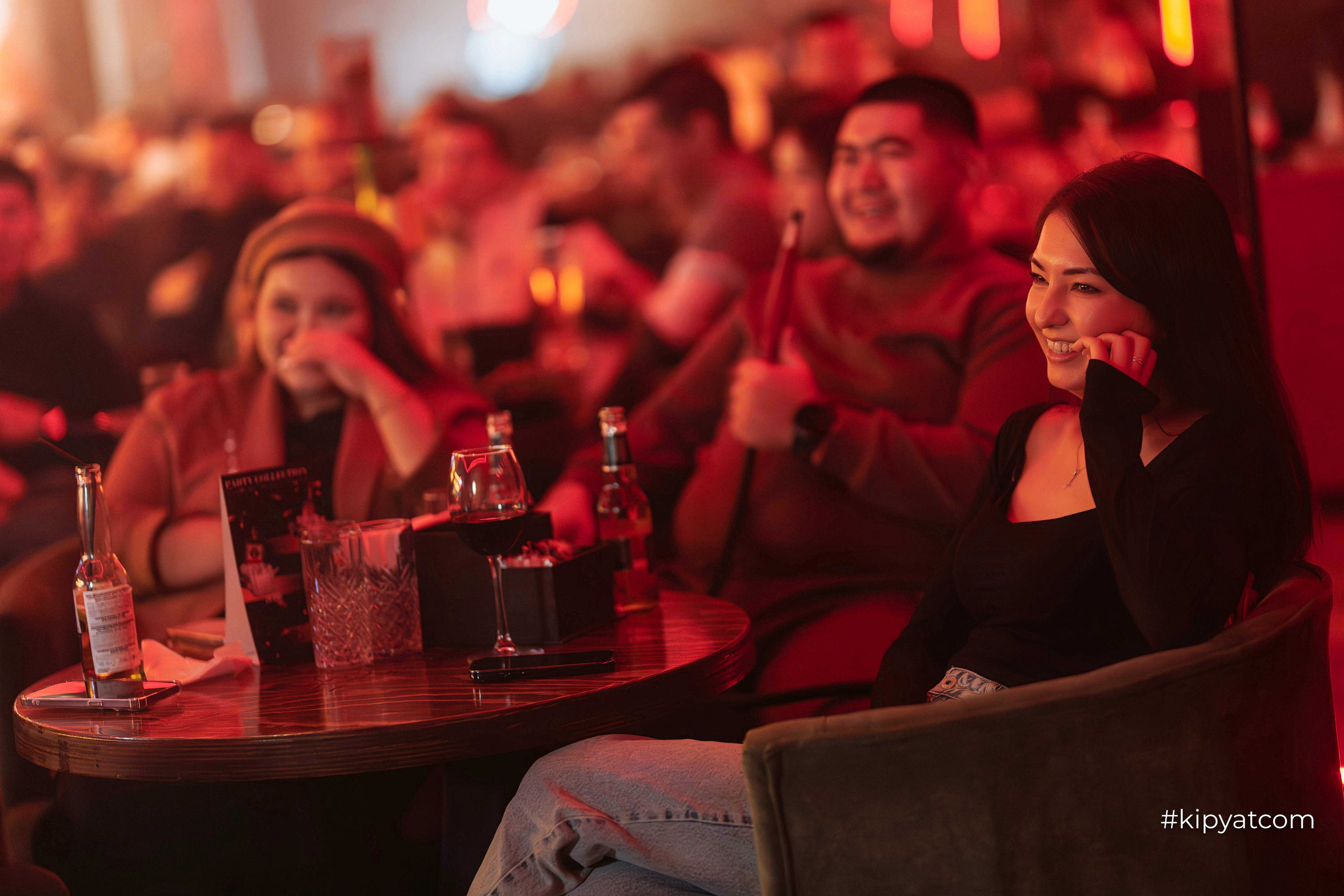 Сольный стендап концерт Александра Меркуль