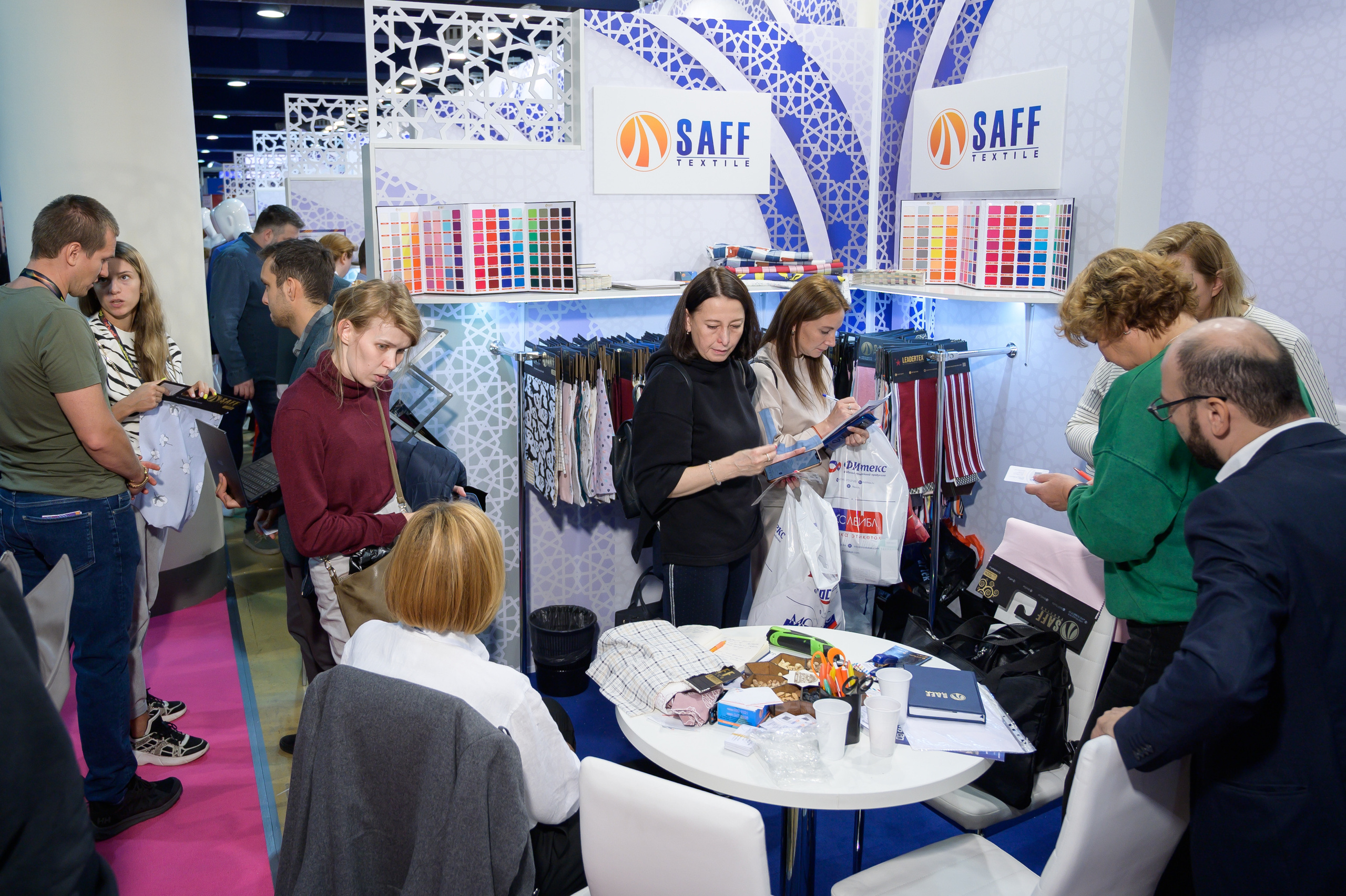 Выставка. Профессиональный фотограф Москва Россия Граждан Олег