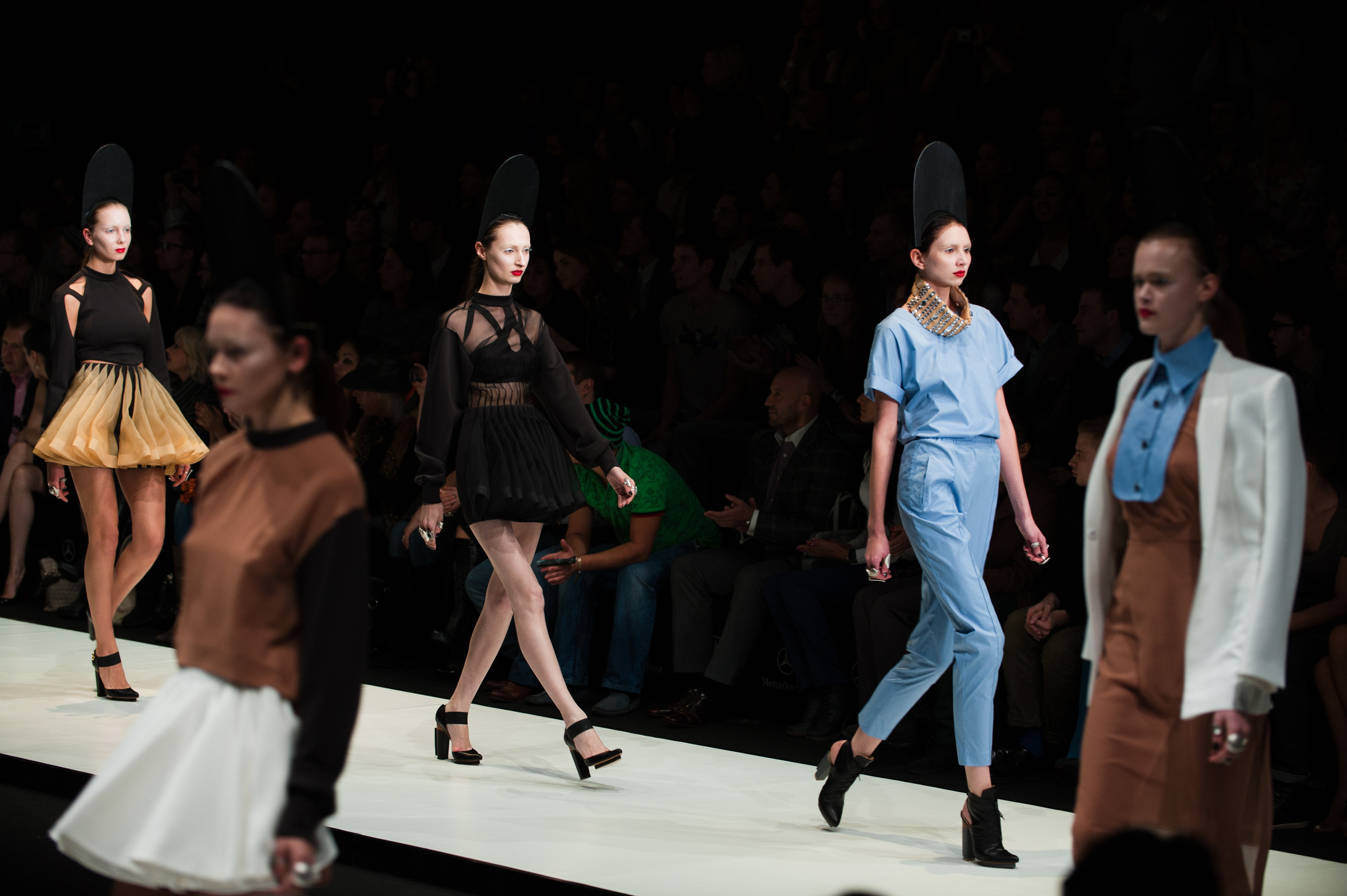 Показы мод. Профессиональный фотограф Москва Россия Граждан Олег