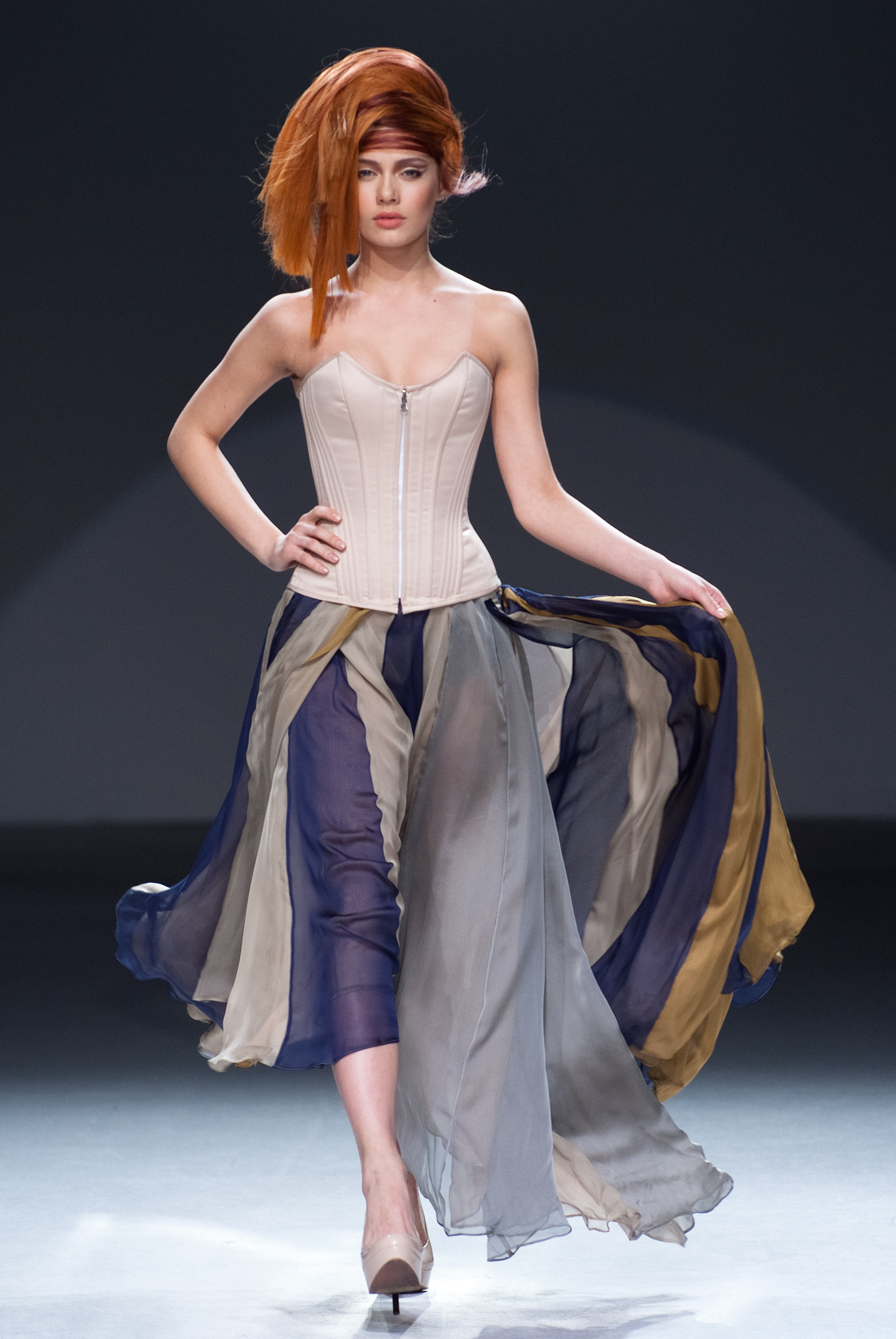 Показы мод. Профессиональный фотограф Москва Россия Граждан Олег