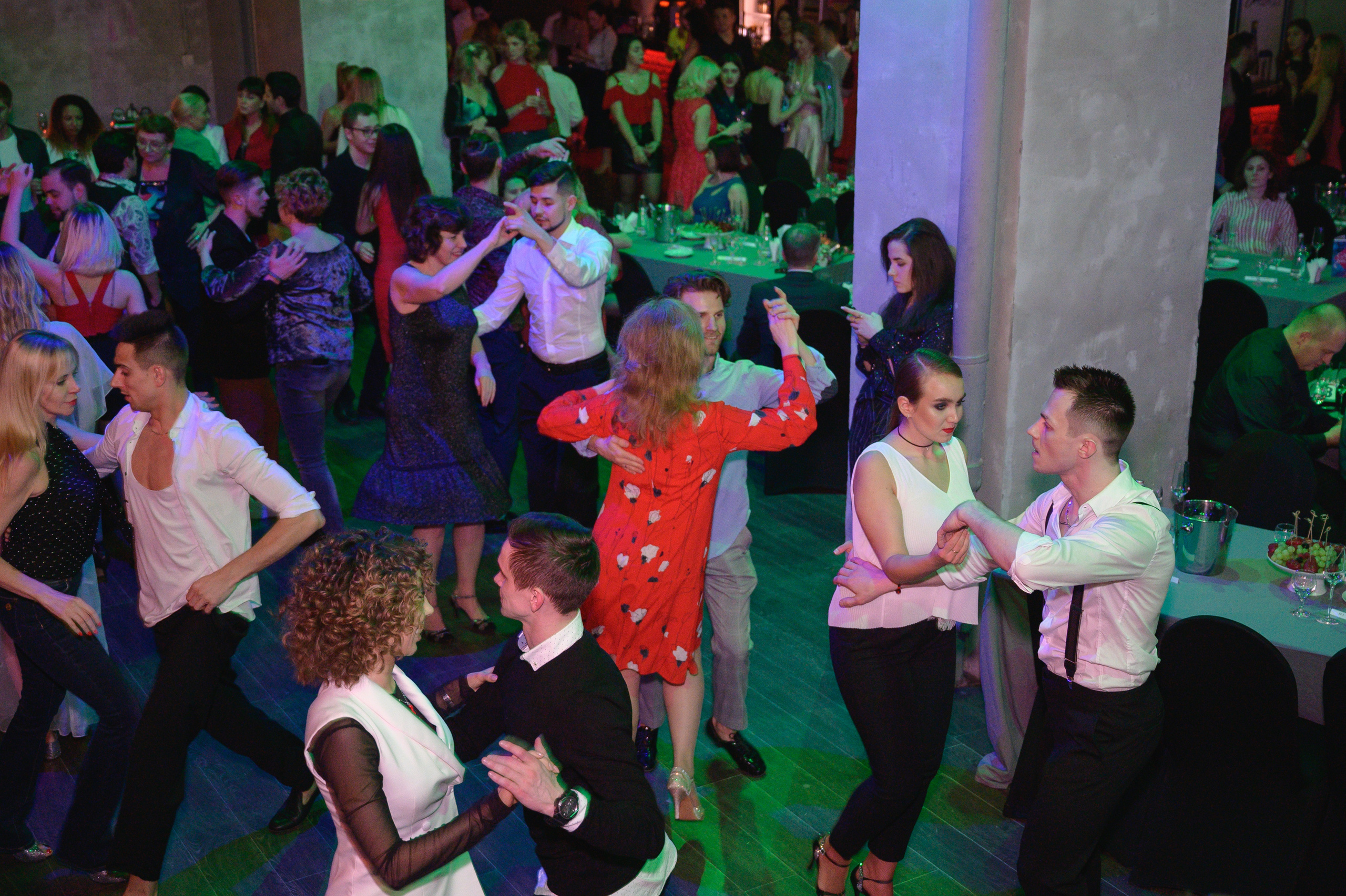 Танцы. Профессиональный фотограф Москва Россия Граждан Олег