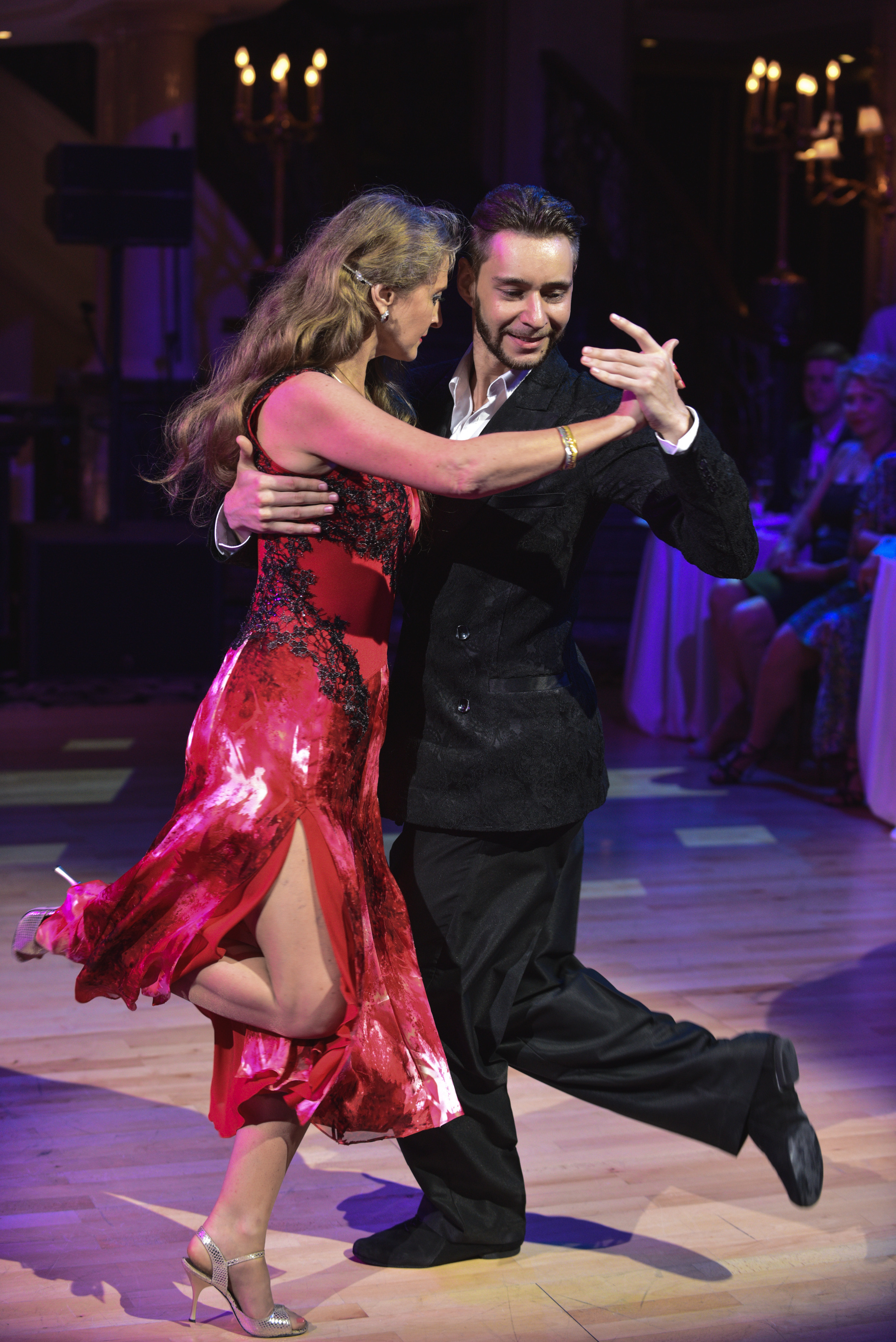 Танцы. Профессиональный фотограф Москва Россия Граждан Олег