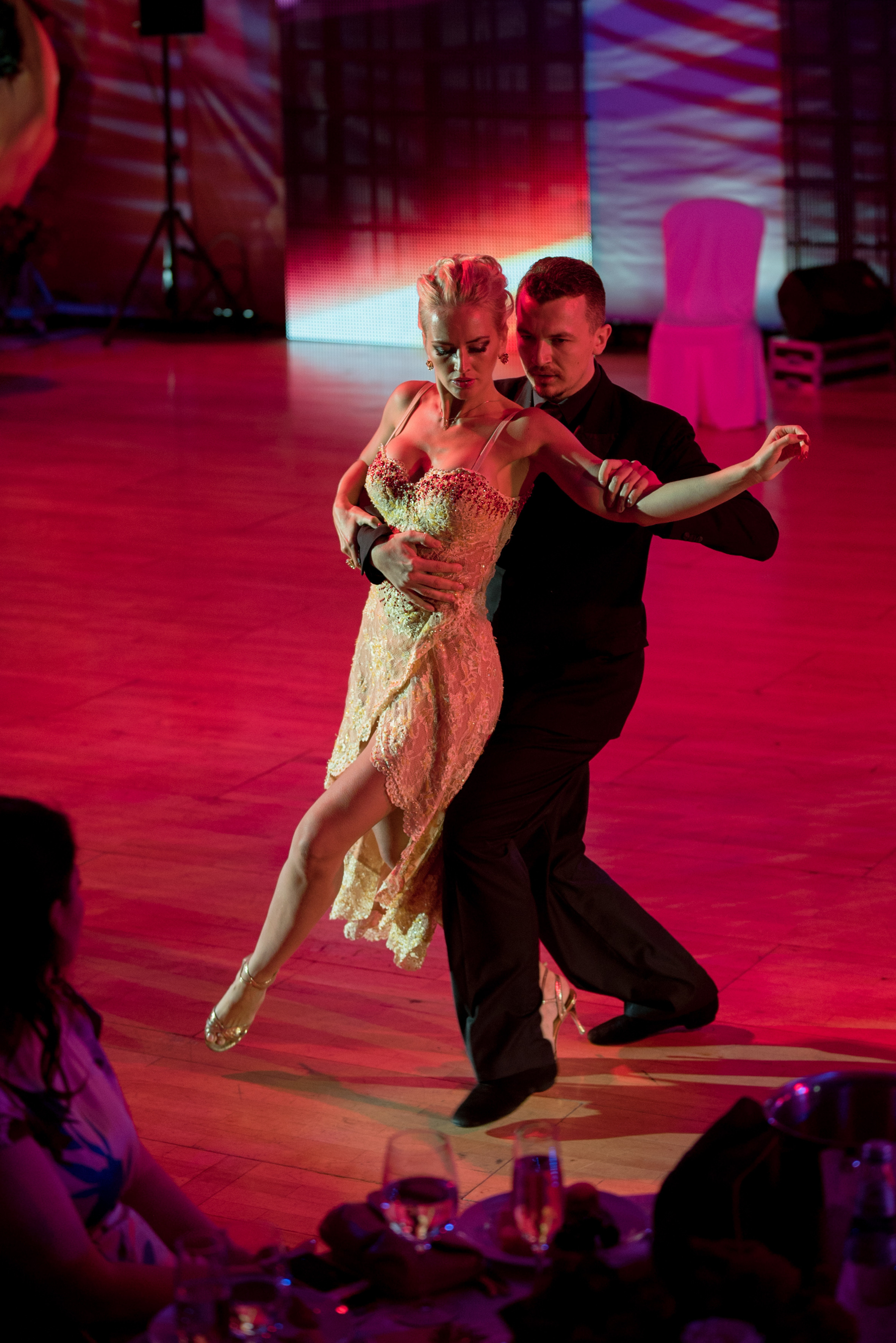 Танцы. Профессиональный фотограф Москва Россия Граждан Олег