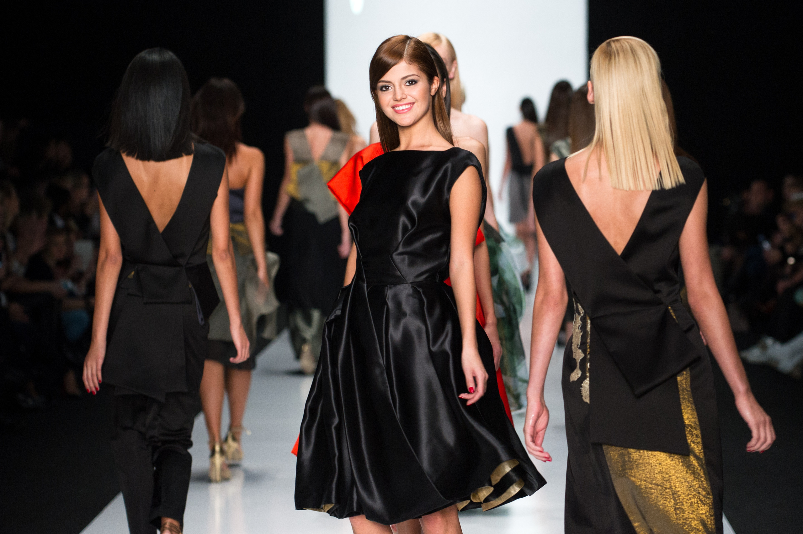 Показы мод. Профессиональный фотограф Москва Россия Граждан Олег