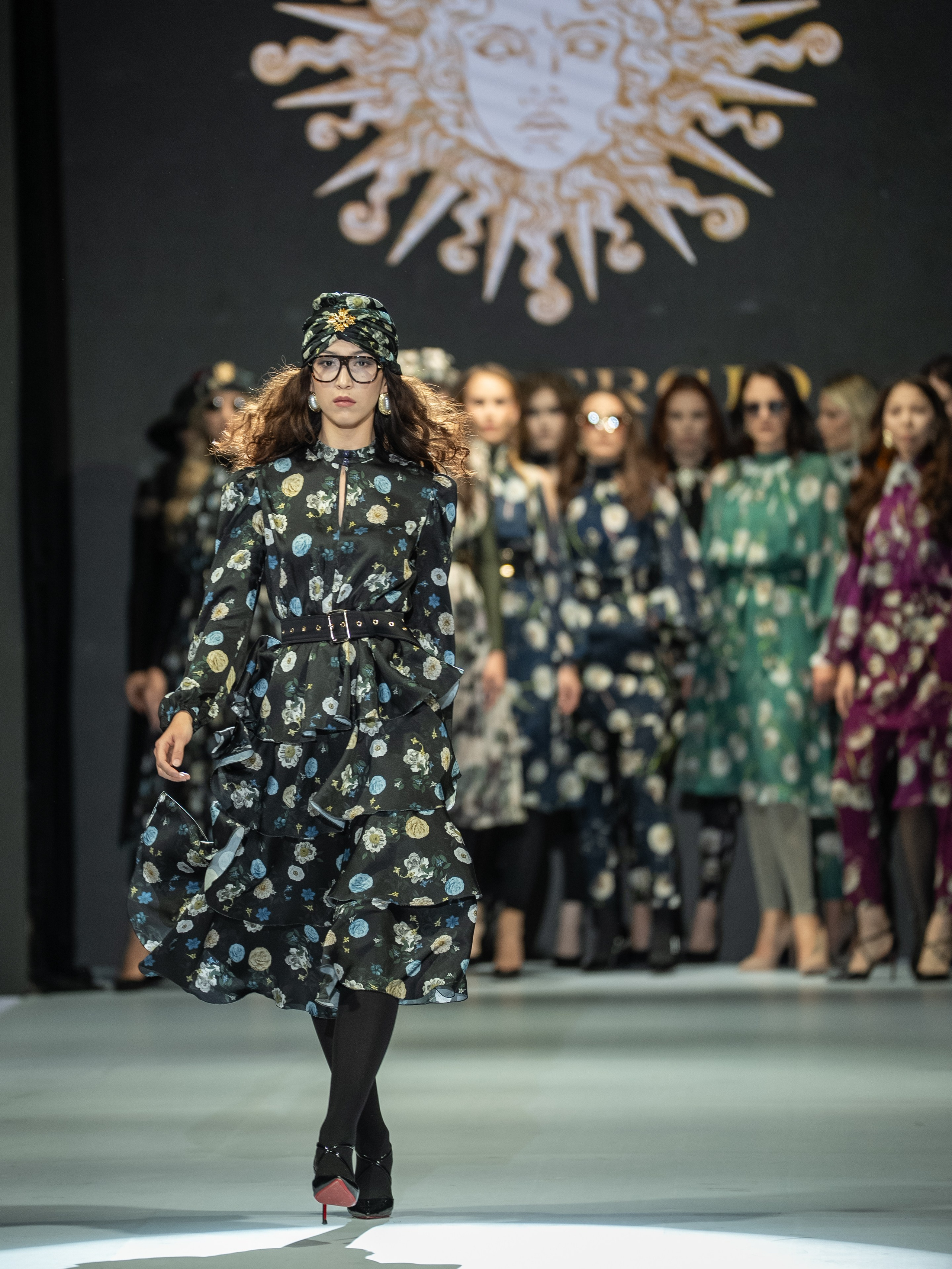 EURASIAN FASHION WEEK Sun Sergio. Сайт Алматинского НЮ АРТ, будуар и фэшн фотографа Дениса Карпенко