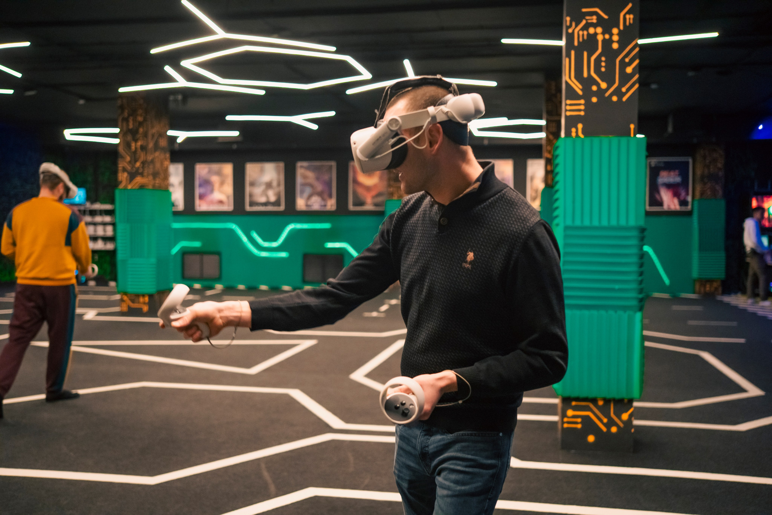 VR (November-December 2024). Felixtones