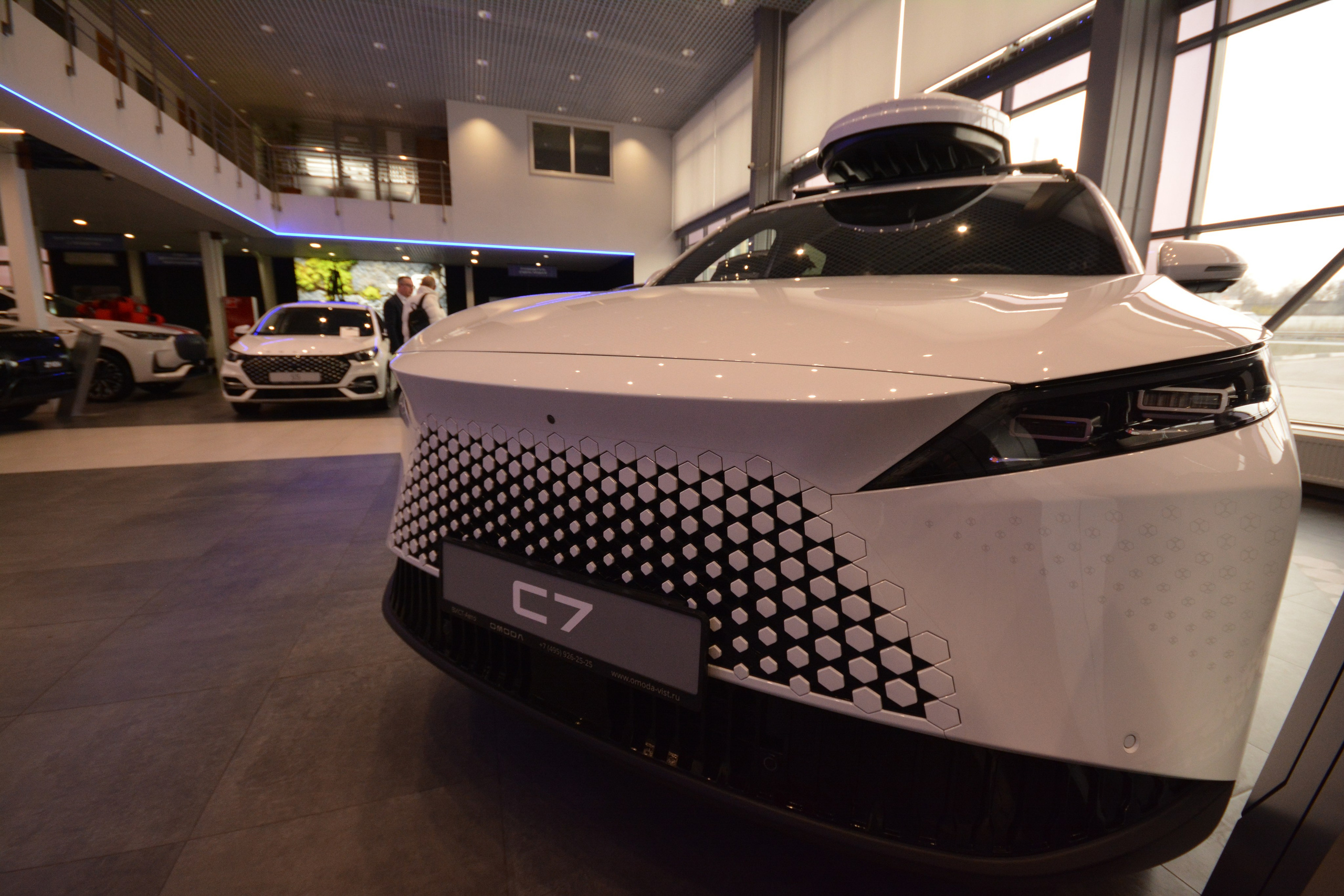 Презентация Omoda / Jaecoo. F/8 and be there — оказаться в нужном месте и поймать момент