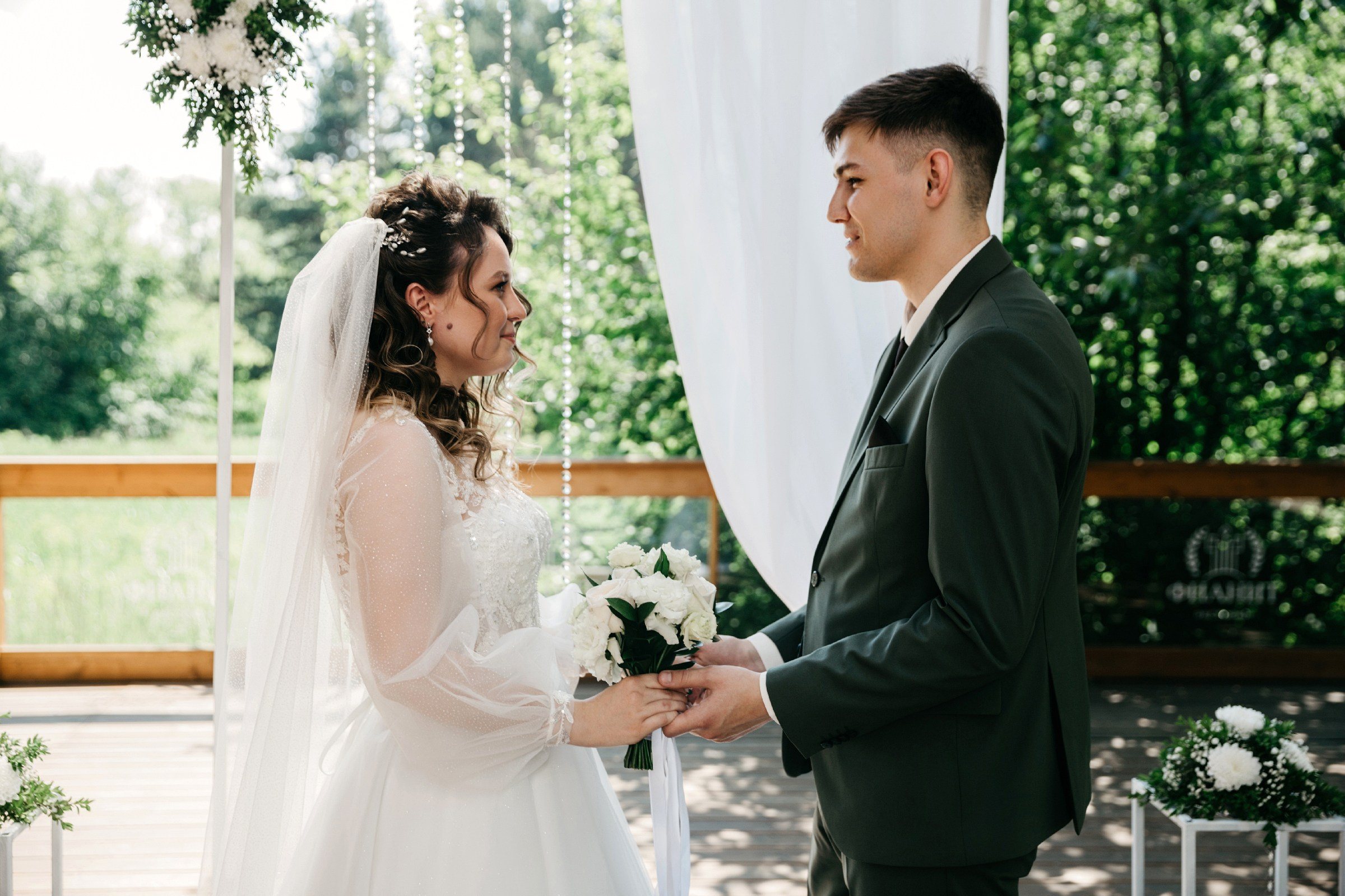 Виктор и Юлия. Свадебный фотограф Иркутск, репортажный фотограф Иркутск