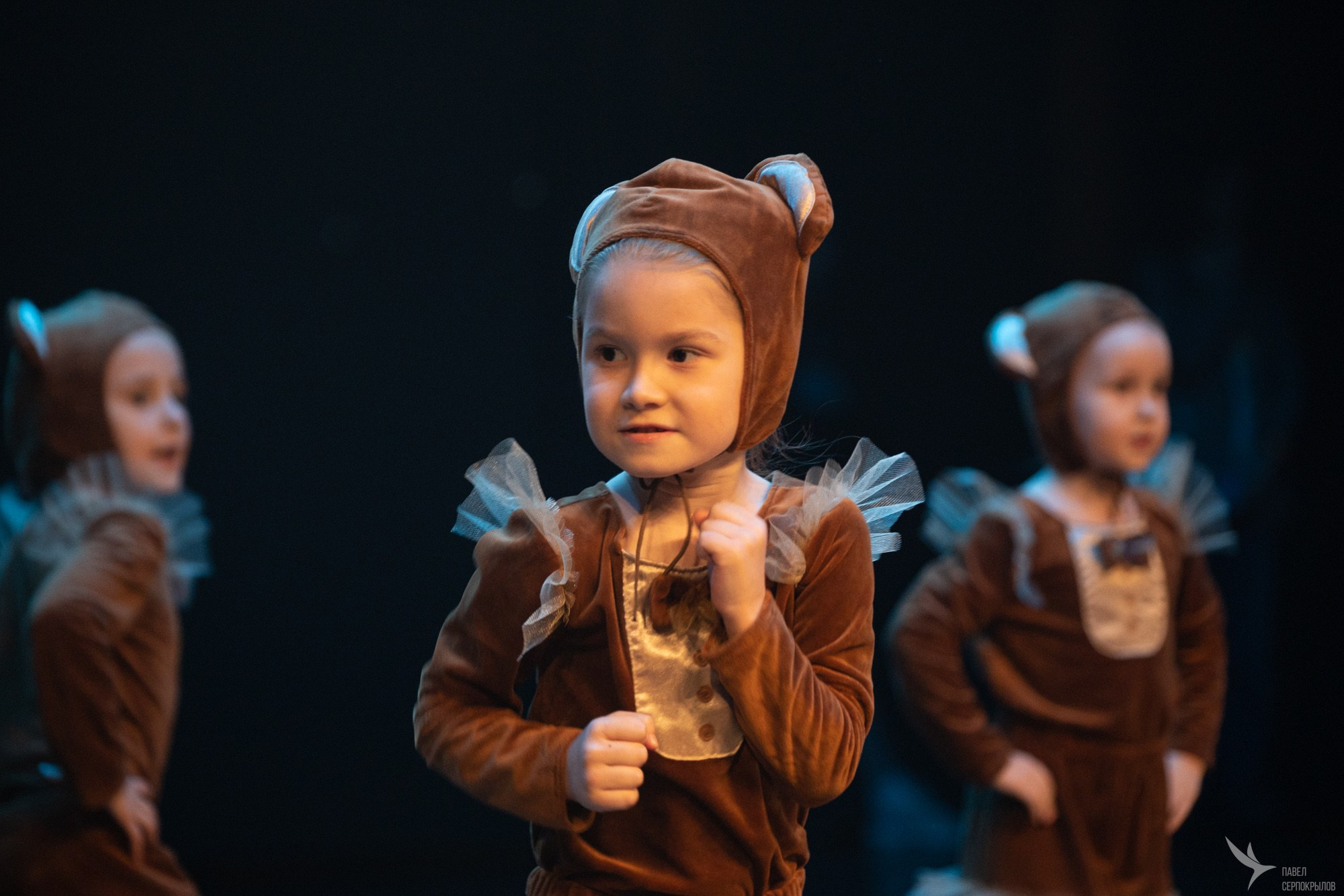 Отчетный концерт студии танца «ШАГ». Репортажный фотограф в Казани Павел Серпокрылов