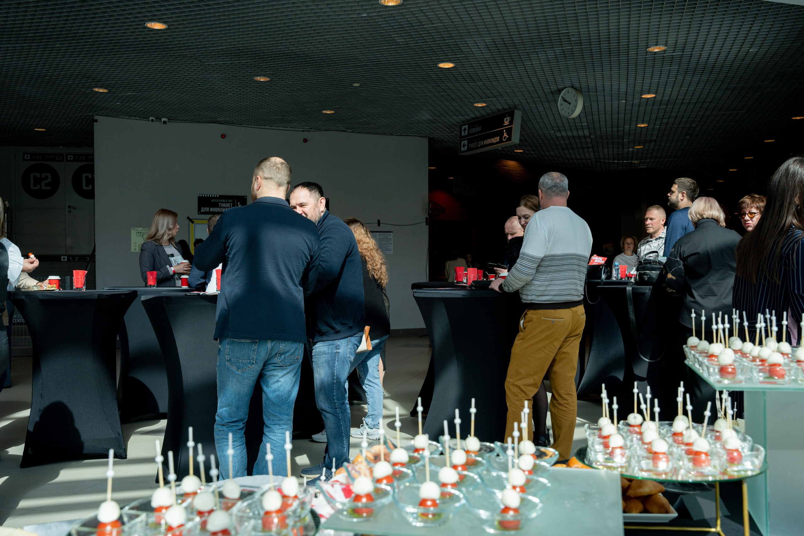 КЕЙТЕРИНГ В АЛЬФА ИНФА. Фотограф на любое мероприятие