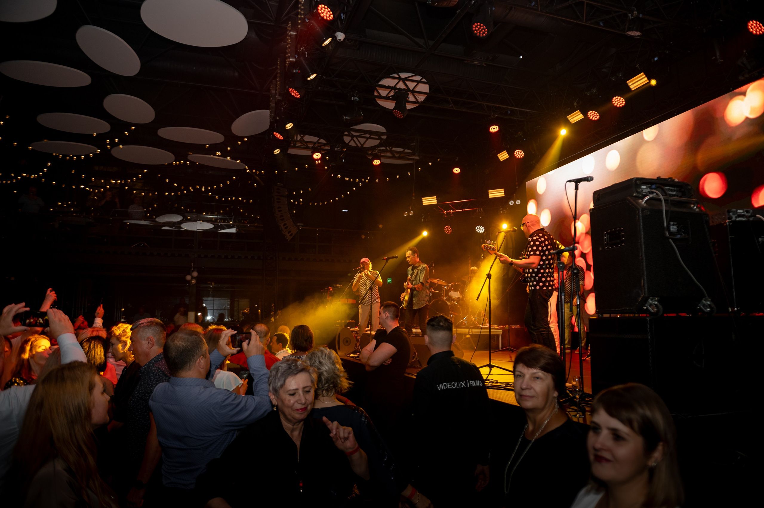 20 лет Дятьково мебель. Свадебный, семейный и репортажный фотограф. Брянск. Эльвира Голенкова