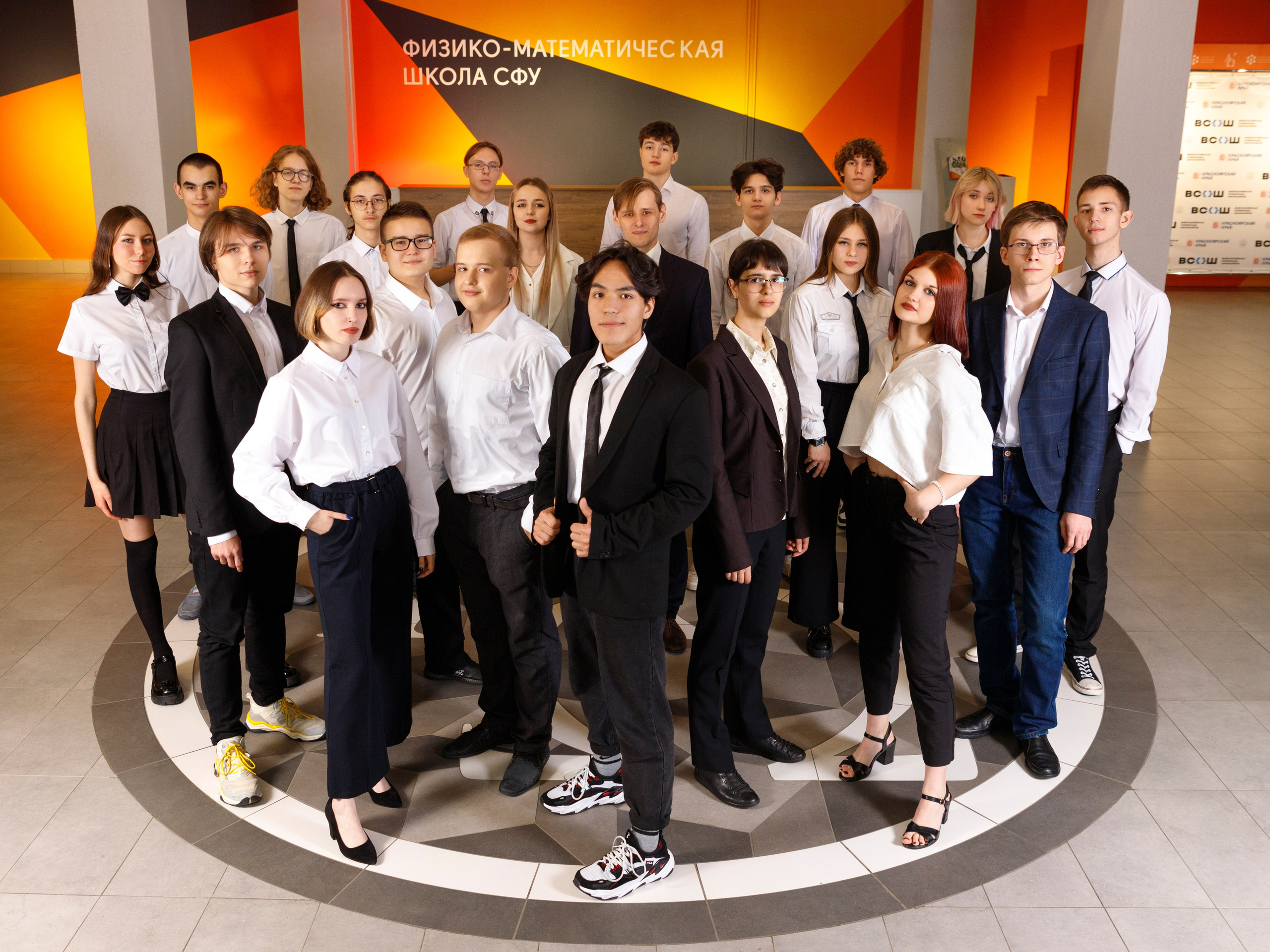 ФОТОКНИГИ от 990 рублей |. Выпускные альбомы Красноярск