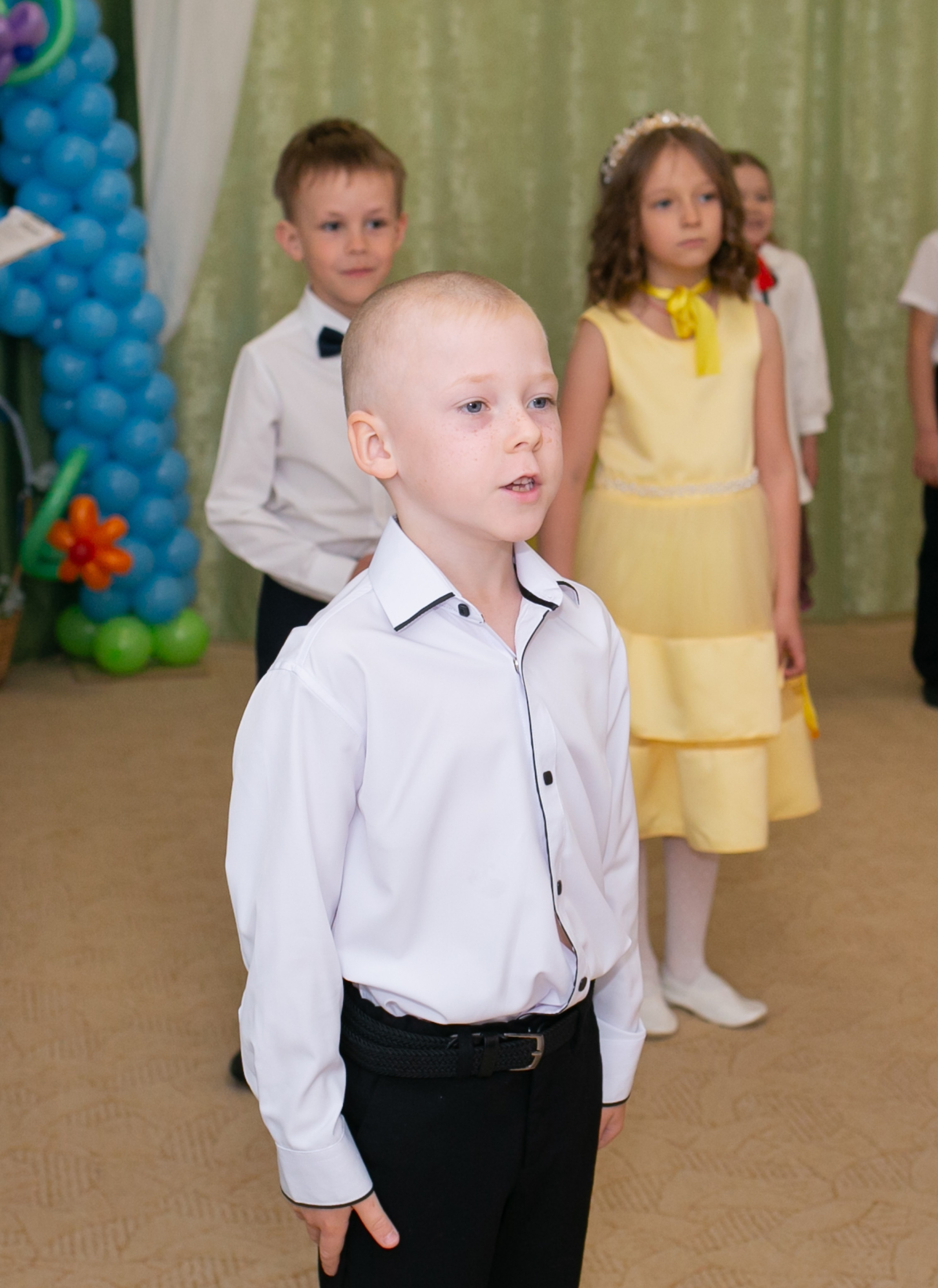 Выпускные и Утренники. Фотограф новорожденных и семейный фотограф НСО г. Бердск Марина Львова