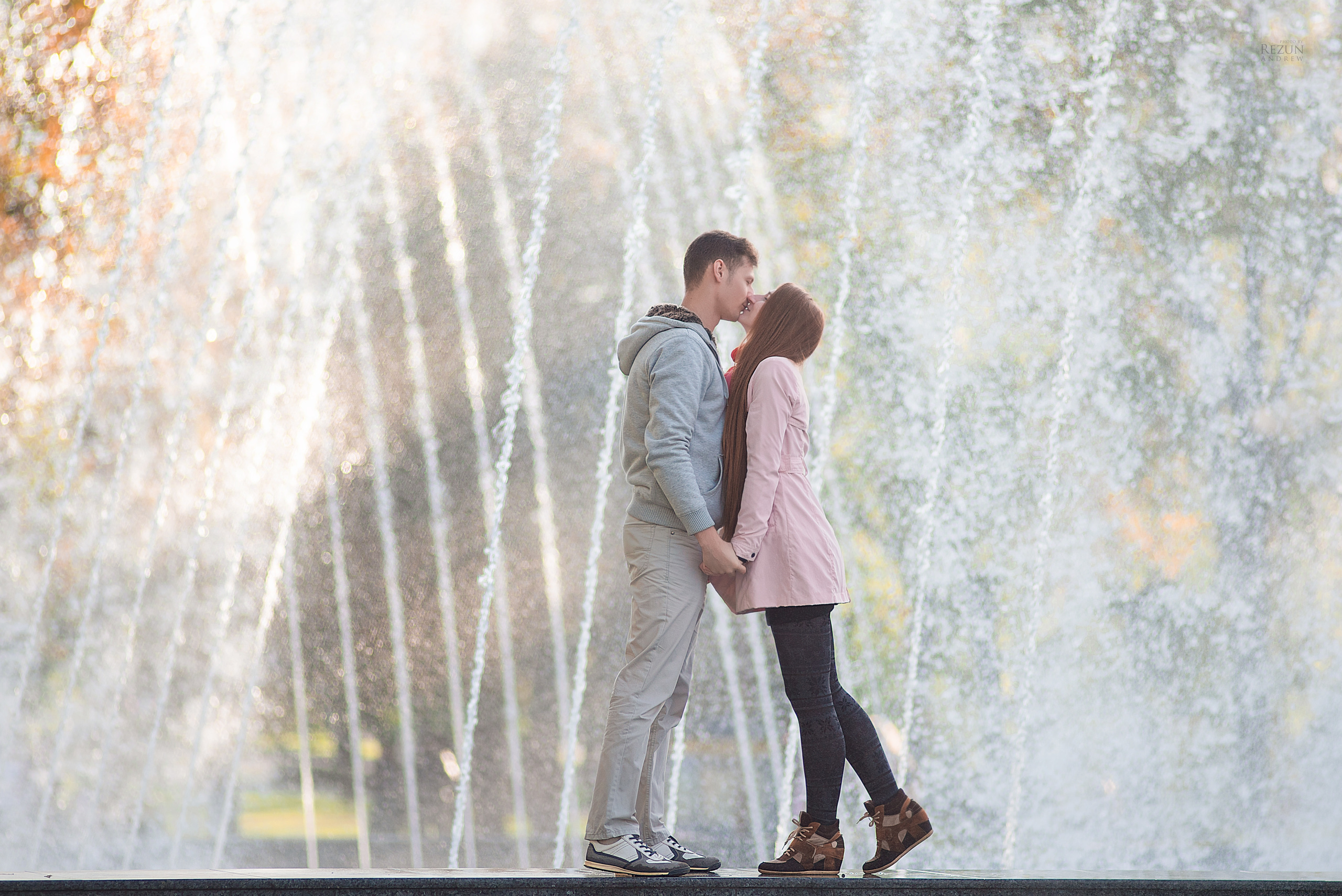 Фонтан - love story Даня и Катя. Фотограф в Краснодаре, Москве, Санкт-Петербурге Андрей Резун