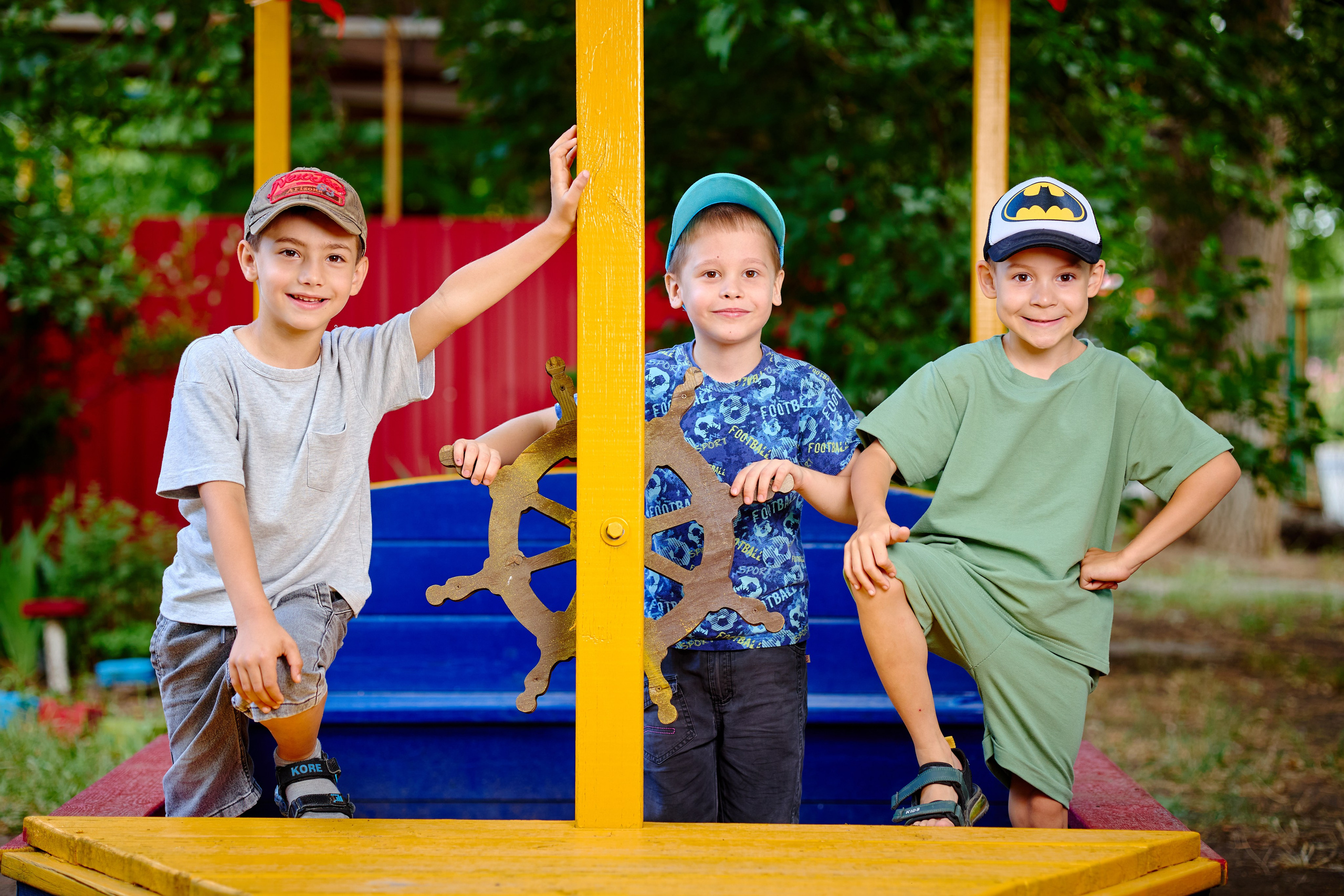 Пример летней съемки в детском саду № 92 Старшая группа Радуга. Фотограф Выпускные альбомы Таганрог Сергей Коробченко