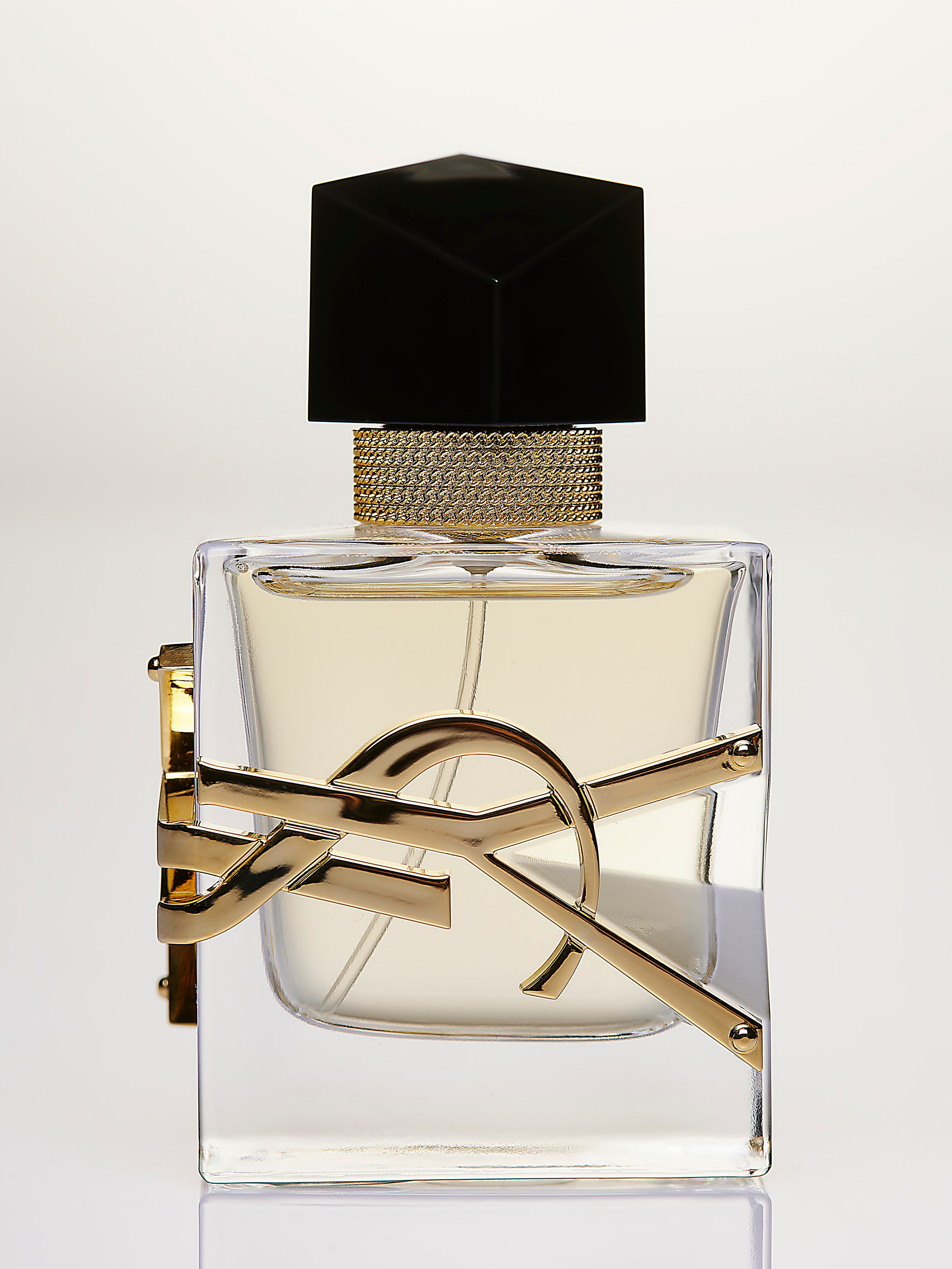 YSL Libre. Maria Poleshchuk, commercial photographer in Sydney