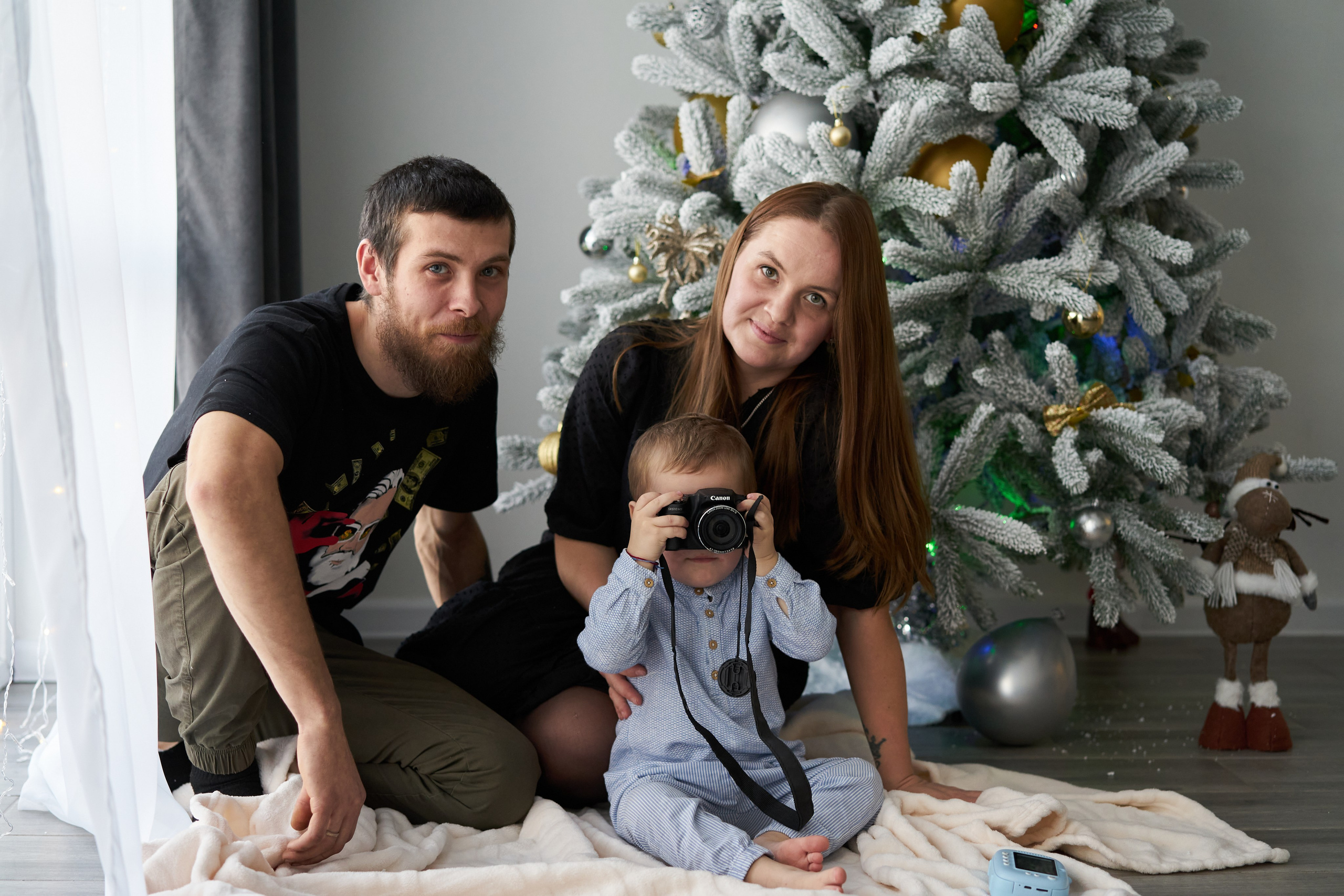 Семейная фотосессия дома. Фотограф Екатеринбург Кокшарова Александра