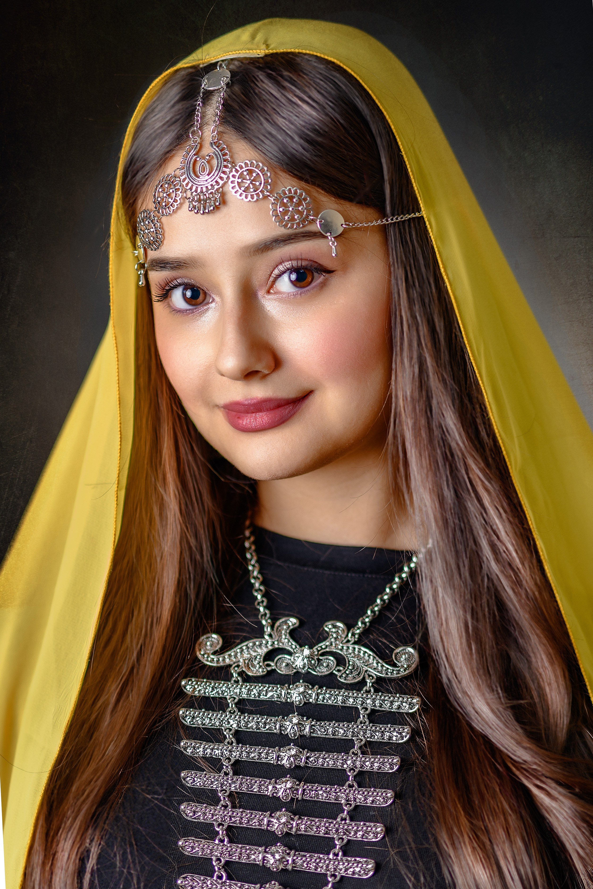 Фотосессия в студии Женский портрет. Портретный фотограф Александр Журов в Кинеле, Самаре и Самарской области