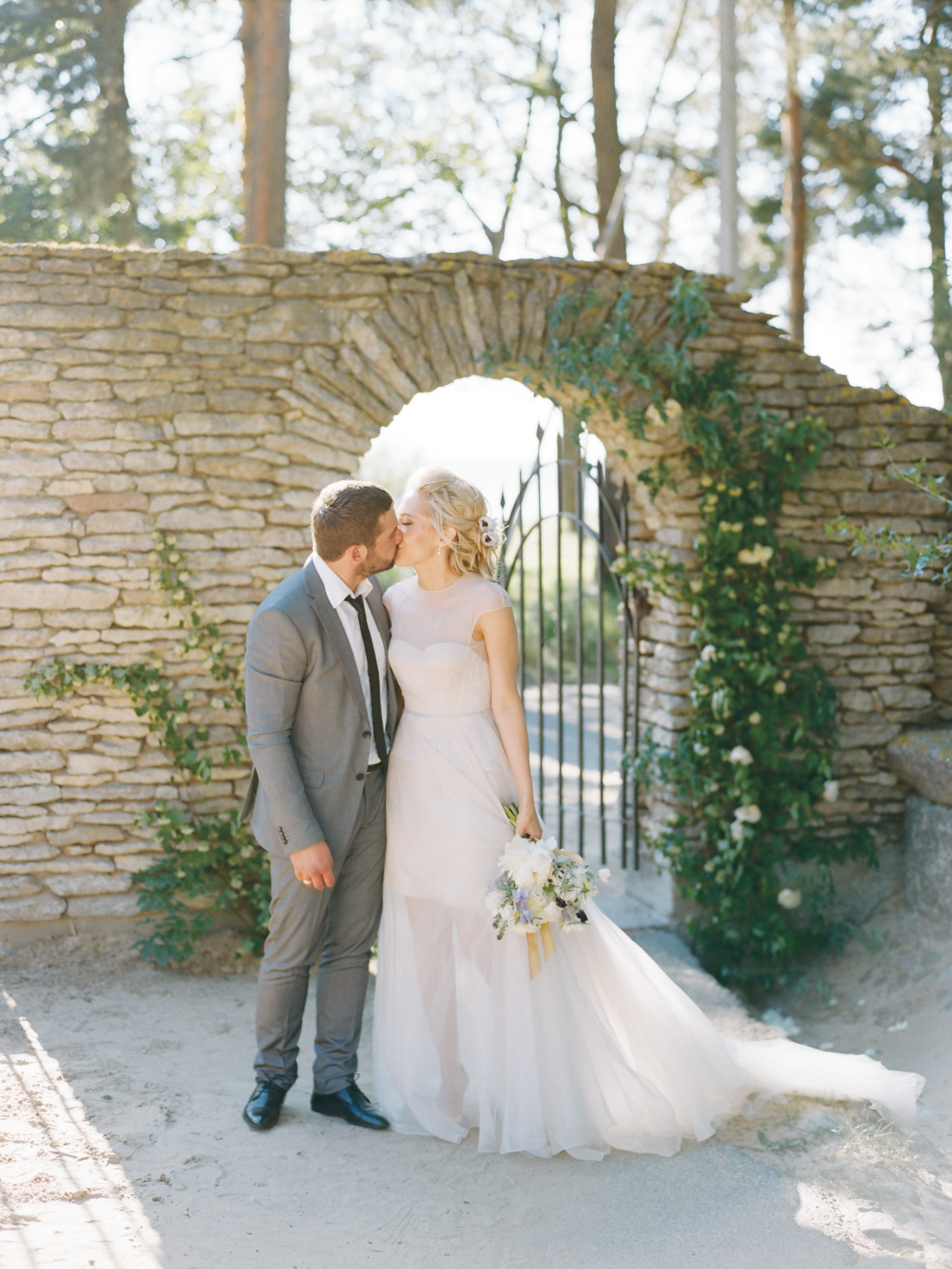 Ксения и Алексей, свадьба на Финском заливе. Изящная фотография | Ксения Милушкина