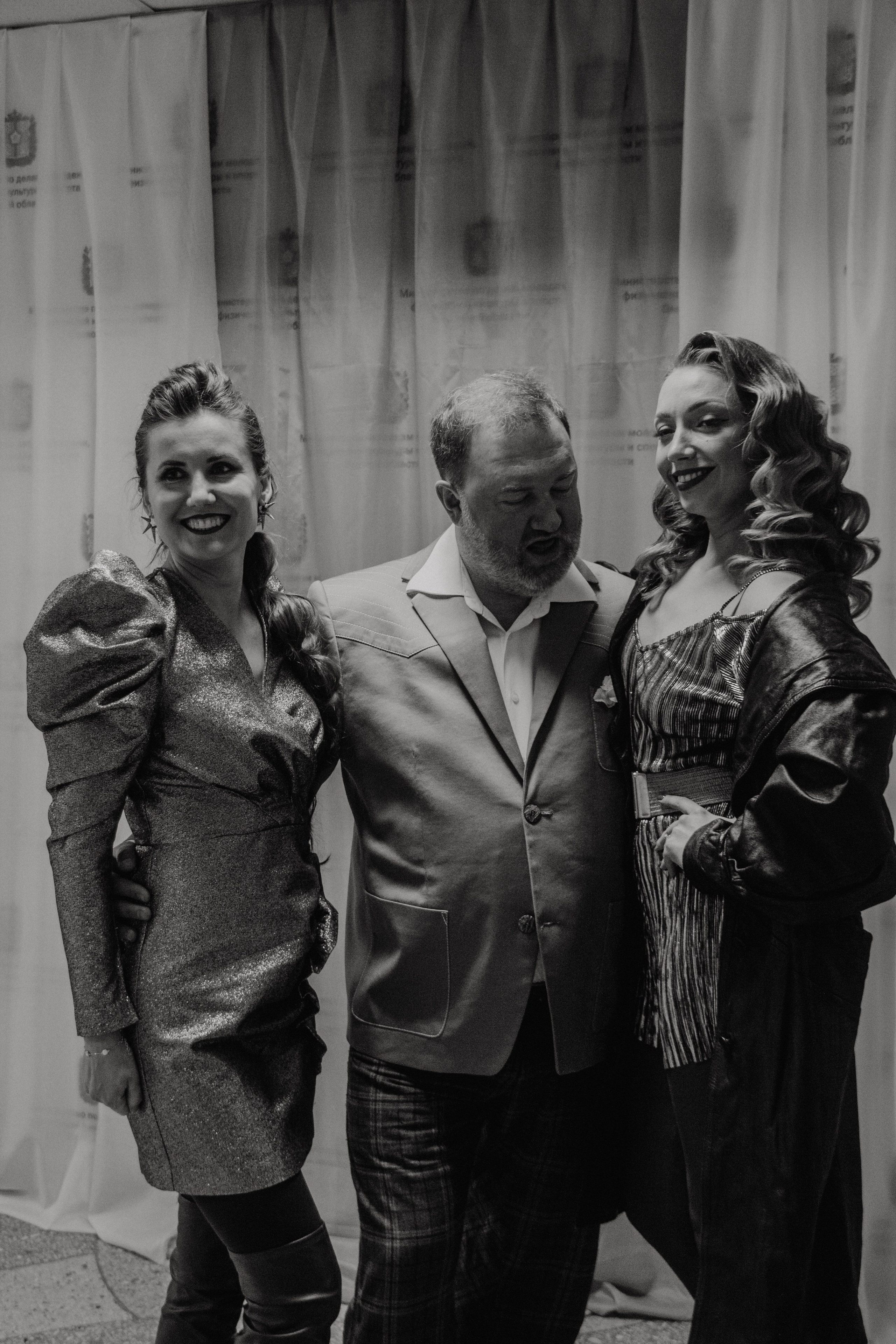 Гузель & Алексей свадьба в стиле 90х. Фотограф и видеограф в Омск/Москва Сащенко Лера