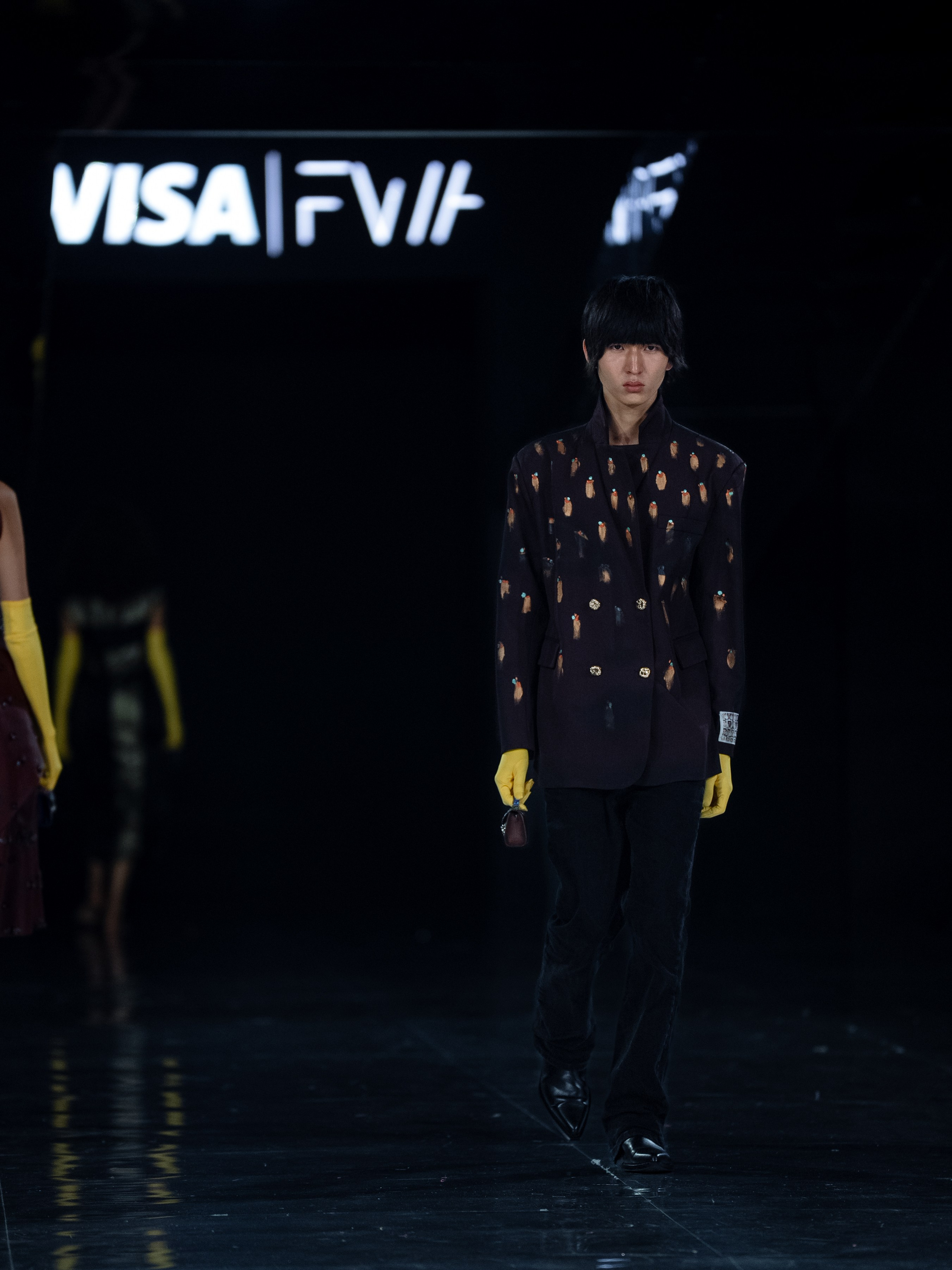Visa Fashion Week Almaty Manuk Aleksanyan. Сайт Алматинского НЮ АРТ, будуар и фэшн фотографа Дениса Карпенко