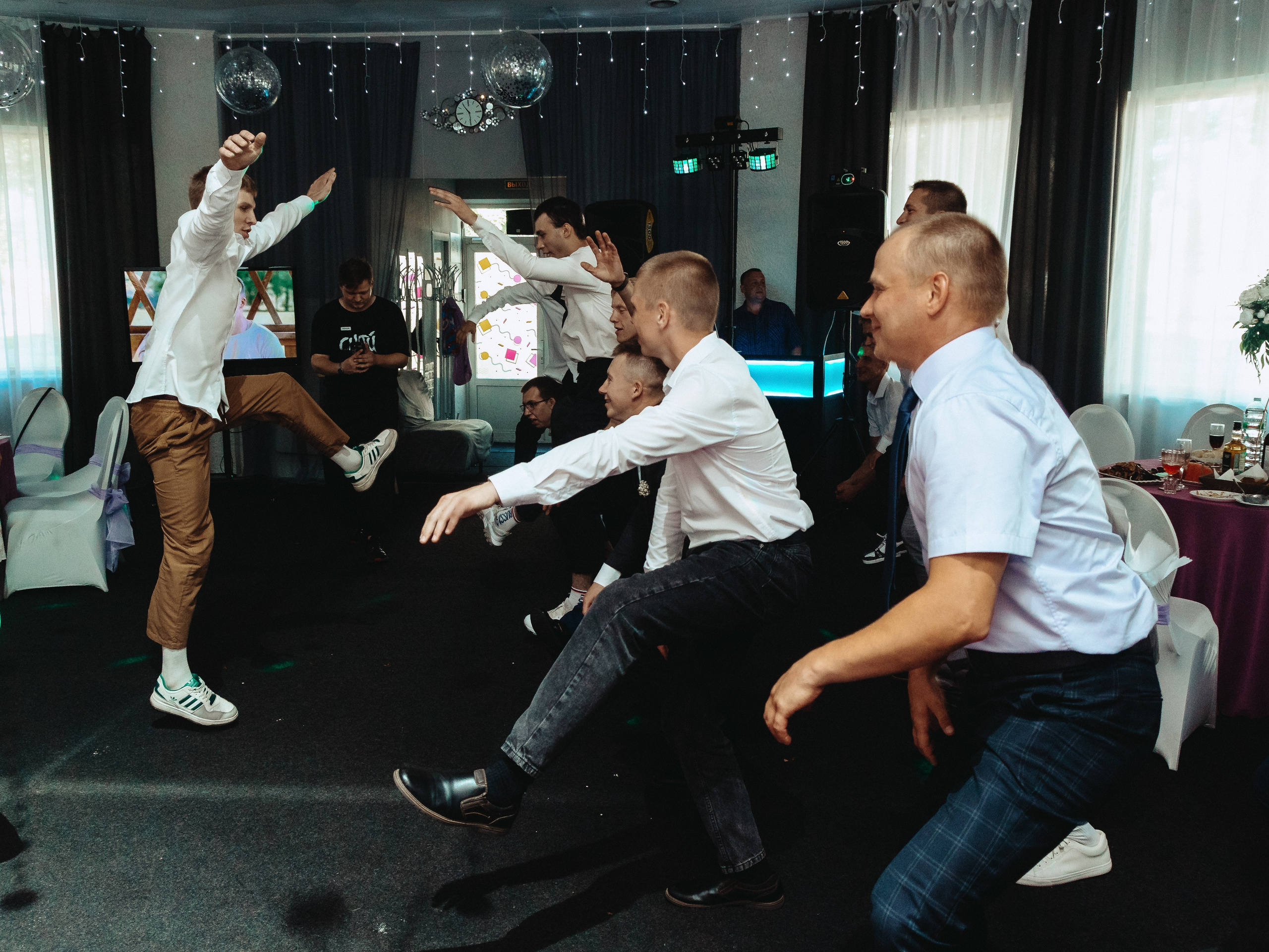 Дмитрий и Виктория. Свадебный и семейный фотограф в г. Волхов Алексей Кочерыжкин