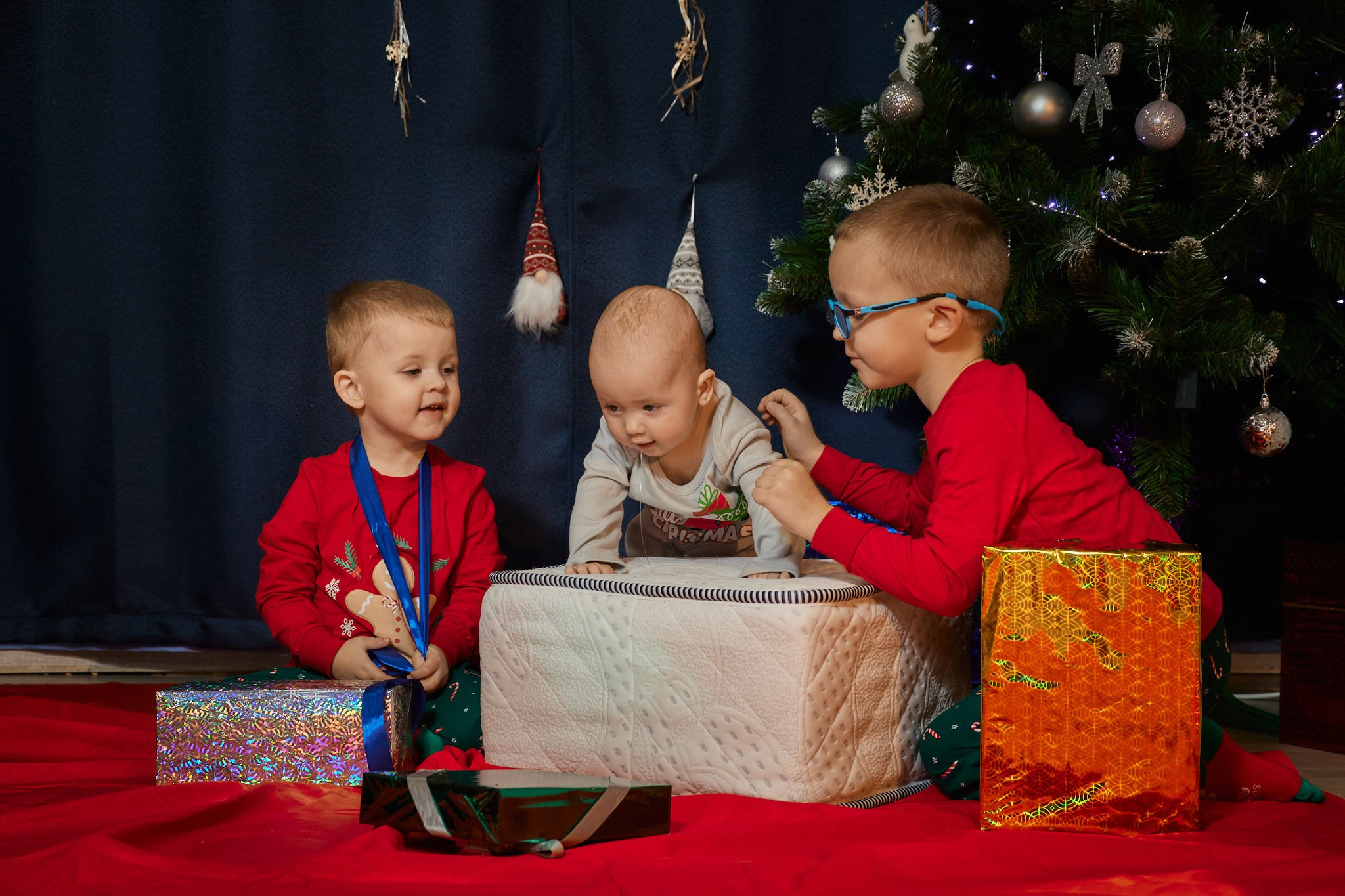 Новогоднее настроение в семье Леши и Кати. Свадебный и семейный фотограф в г. Волхов Алексей Кочерыжкин