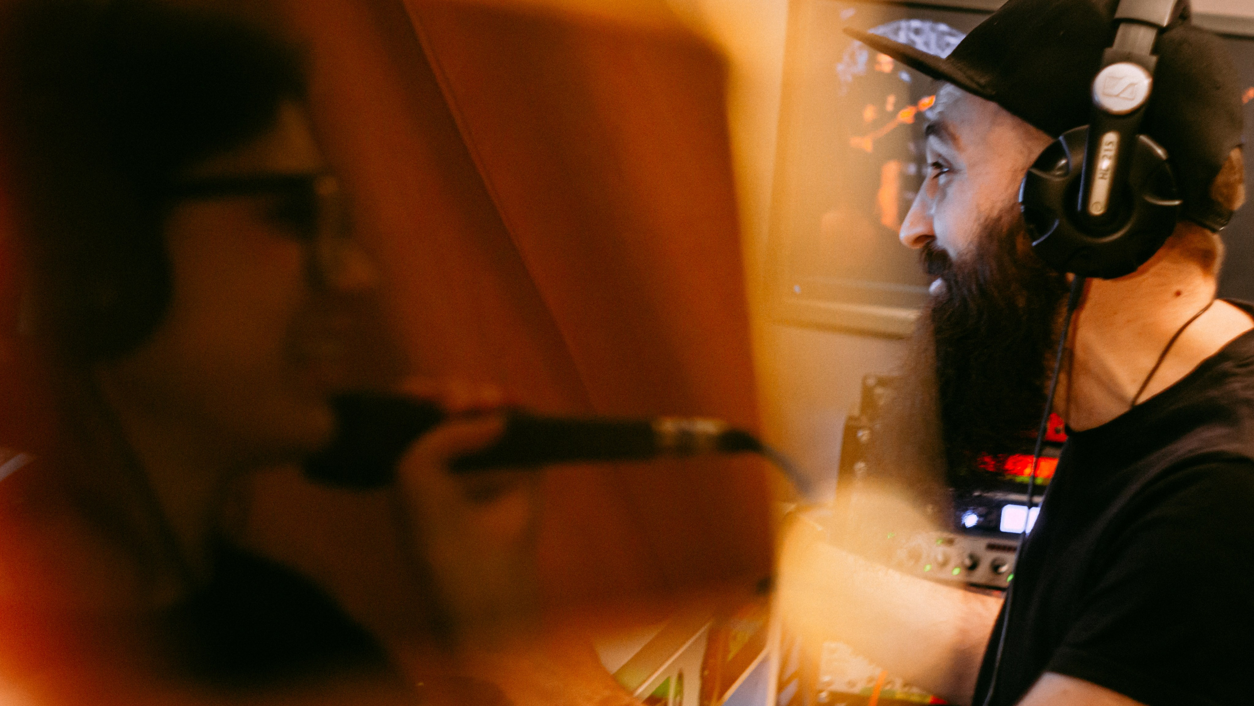 Фотосъемка записи песни в студии. ФОТОГРАФ В МОСКВЕ ЛЮДМИЛА СТРОКОВА