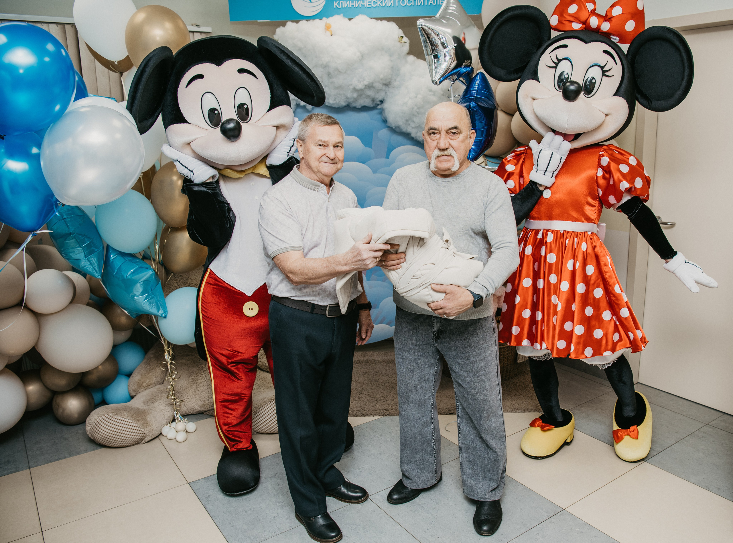 Выписка Назара. На Севастопольском. Фотограф на выписку из роддома в Москве и МО