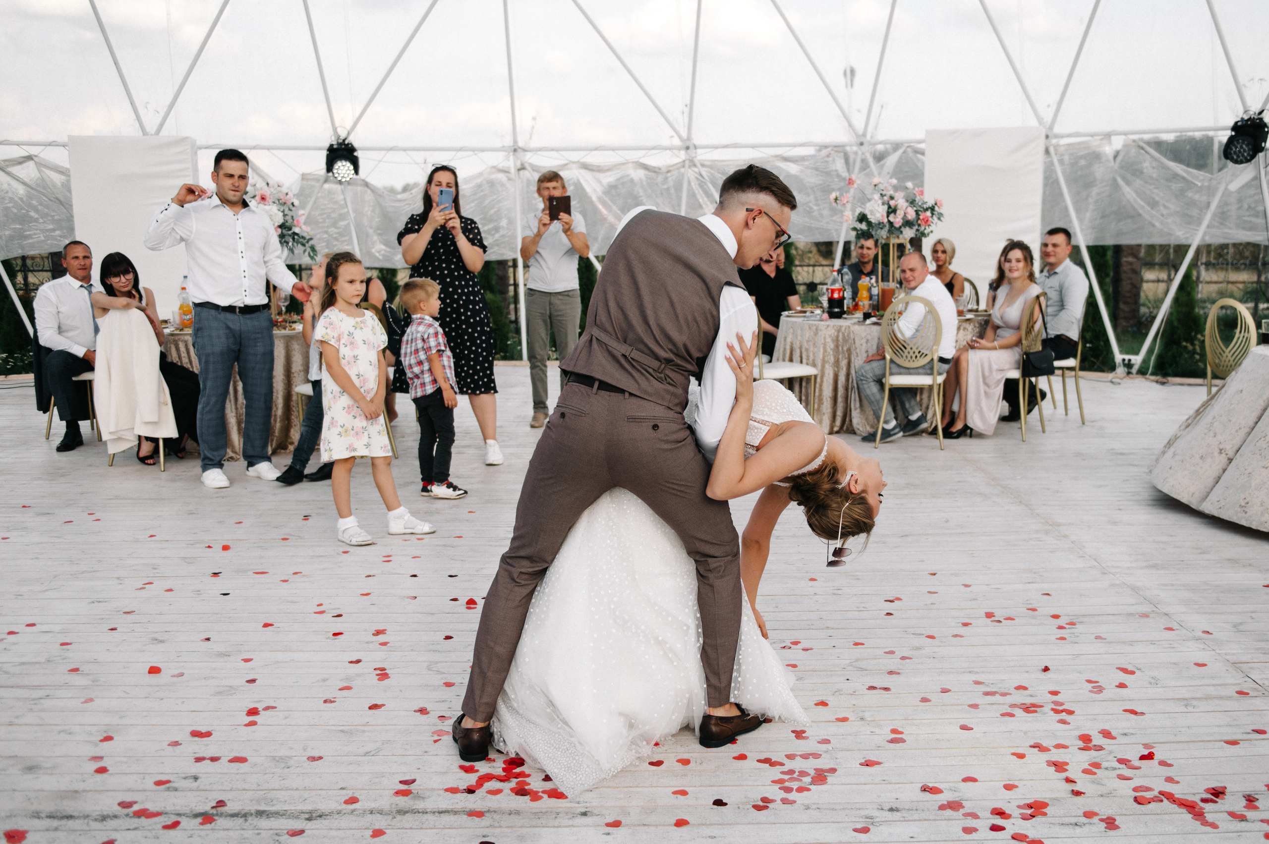 Саша и Даша. Свадебный фотограф Минск