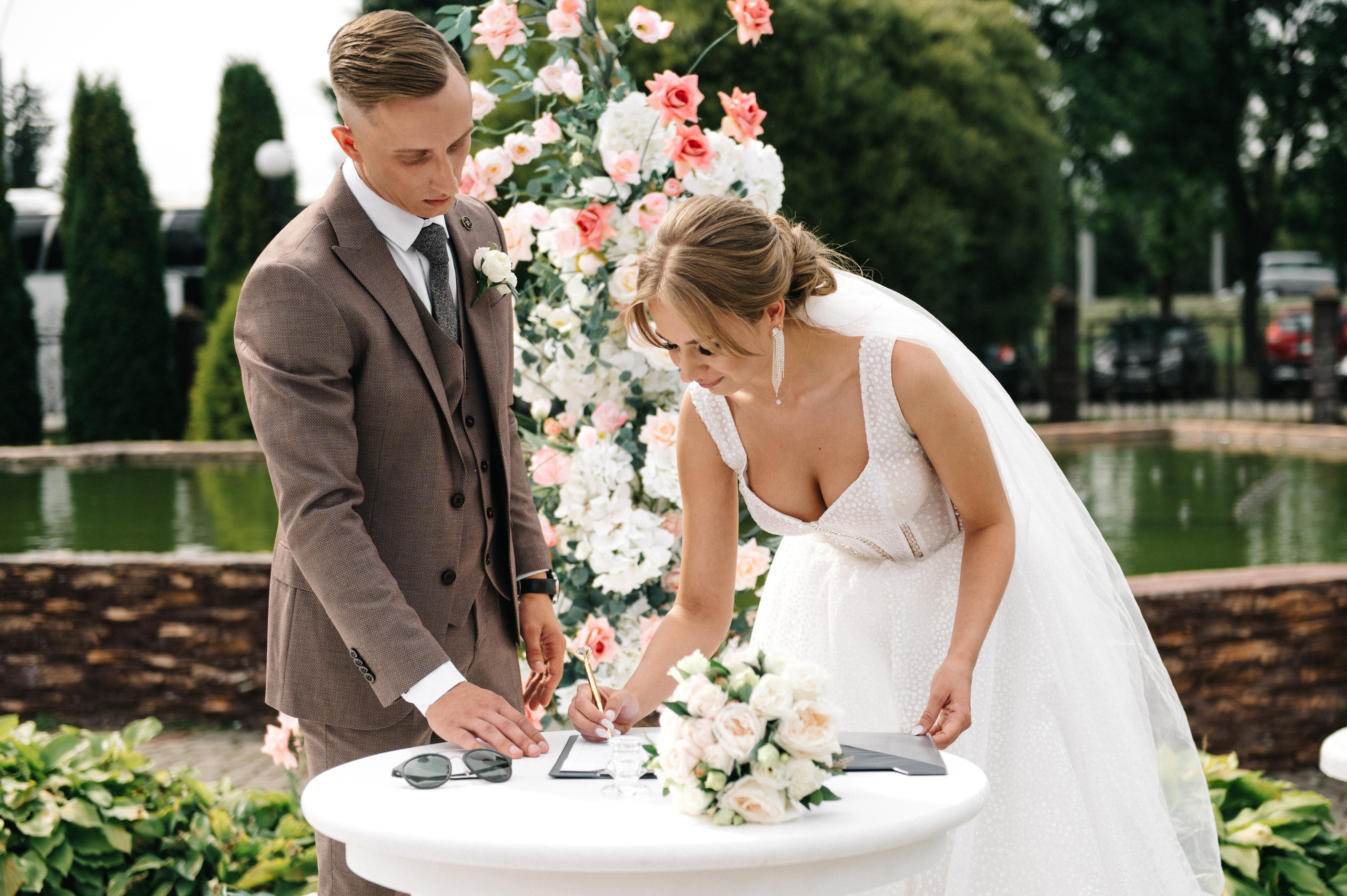 Саша и Даша. Свадебный фотограф Минск